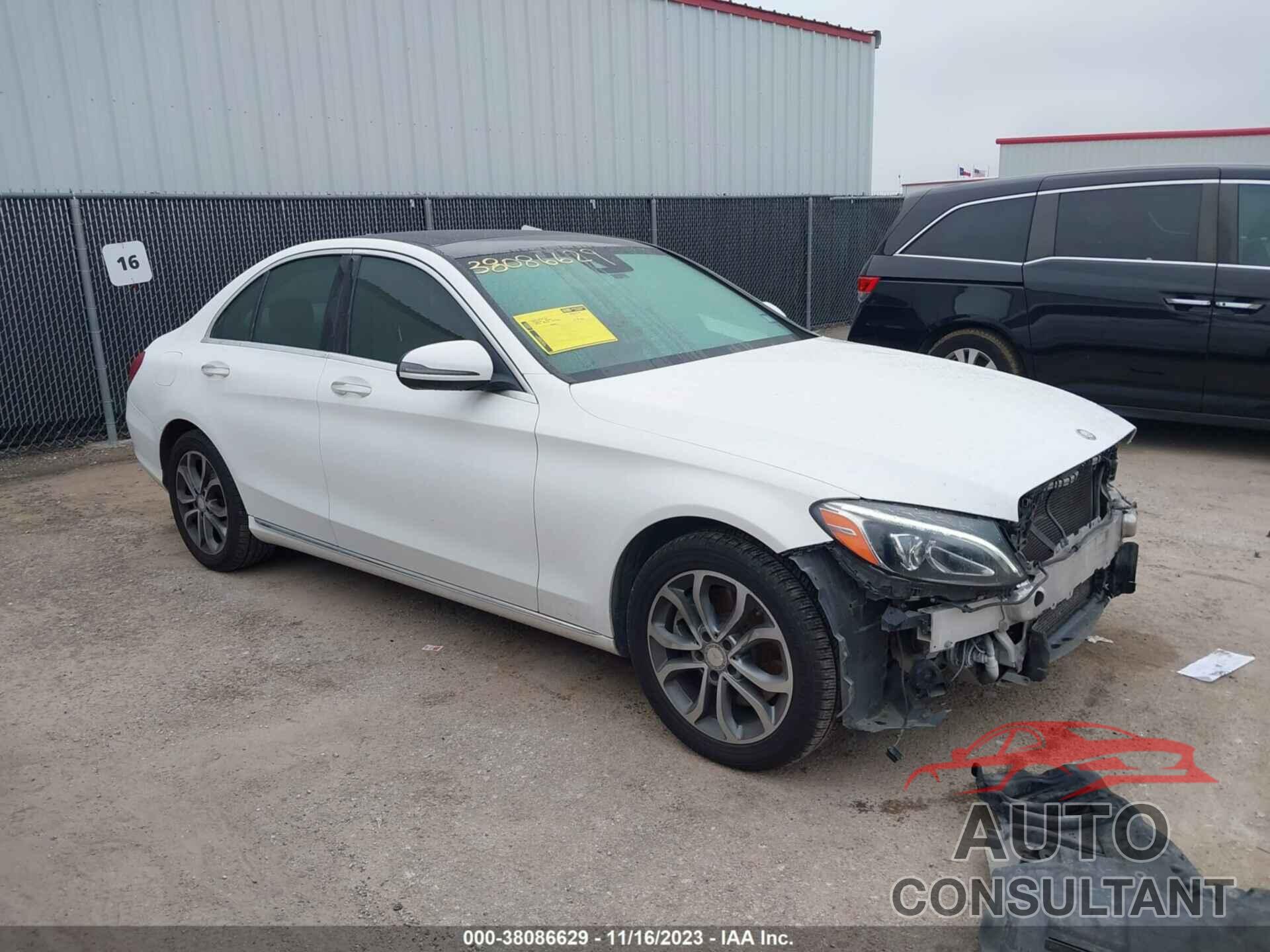 MERCEDES-BENZ C 300 2016 - WDDWF4KB0GR144738