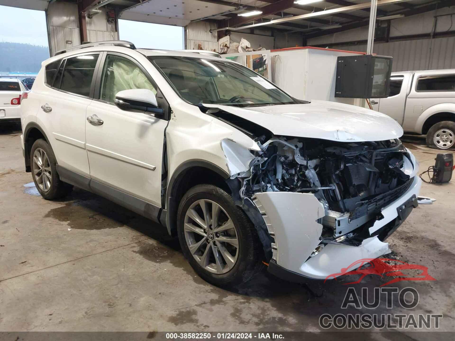 TOYOTA RAV4 2018 - JTMDFREV5JJ717613
