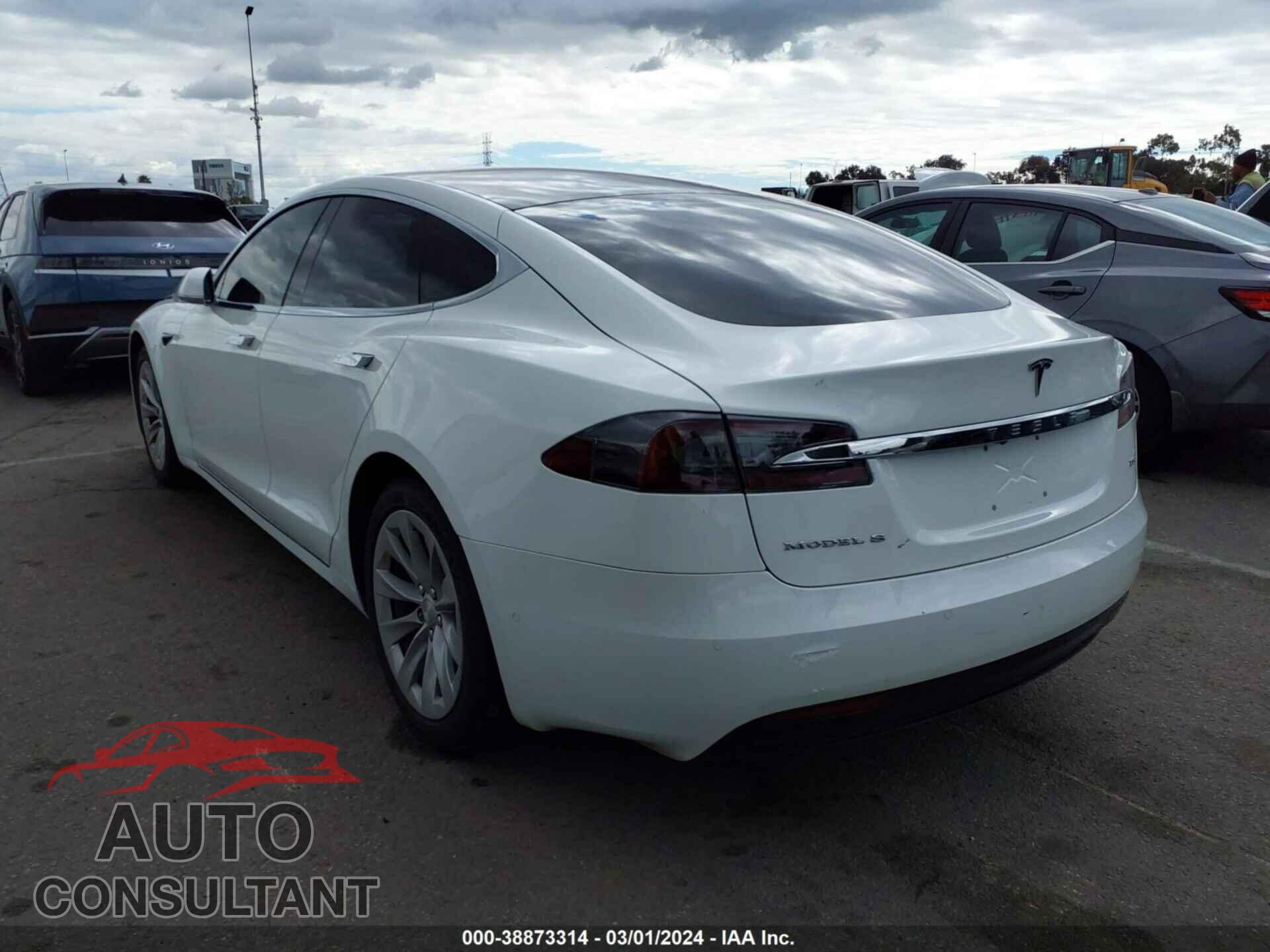 TESLA MODEL S 2017 - 5YJSA1E15HF192817