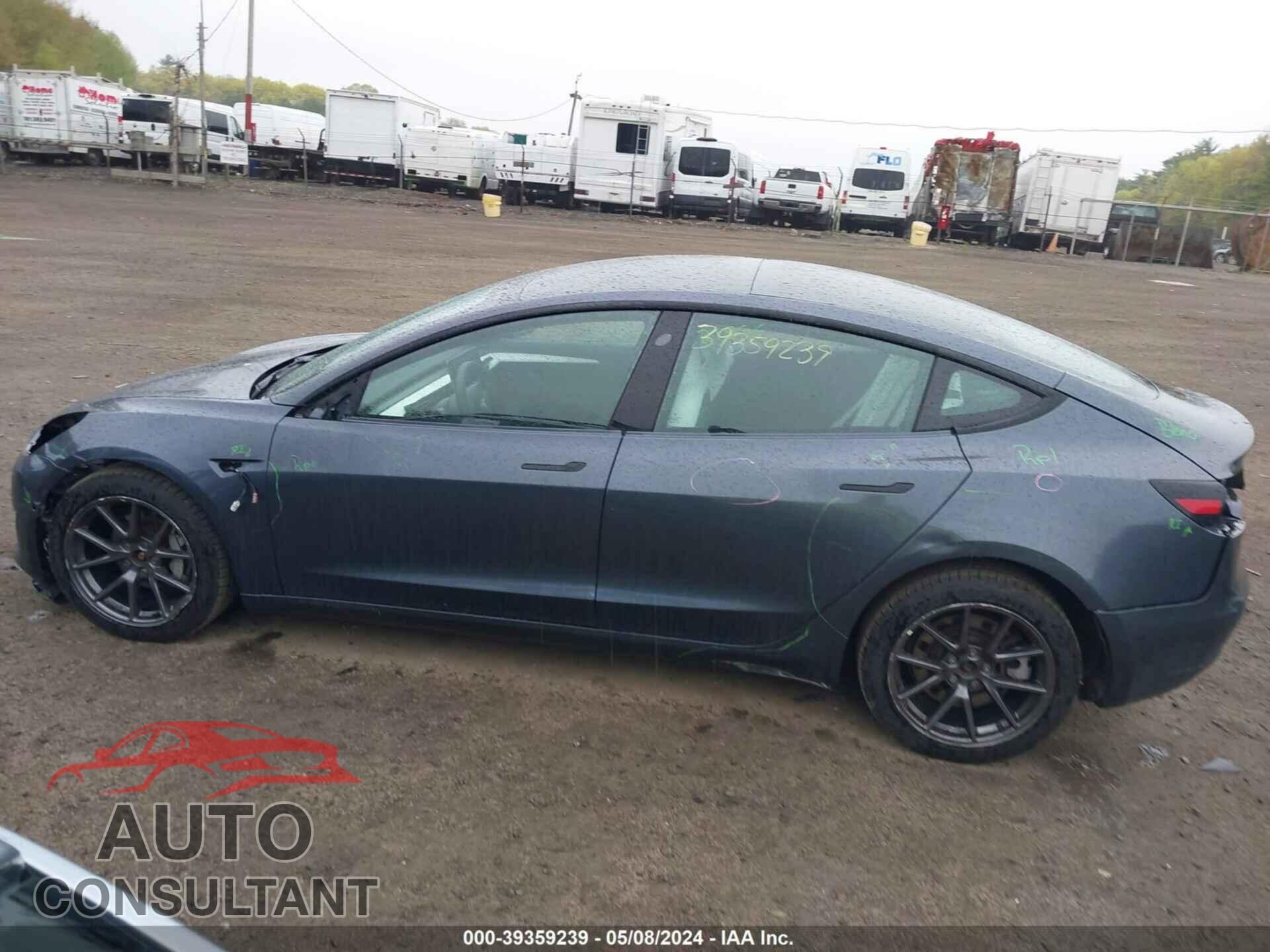 TESLA MODEL 3 2021 - 5YJ3E1EB0MF035711