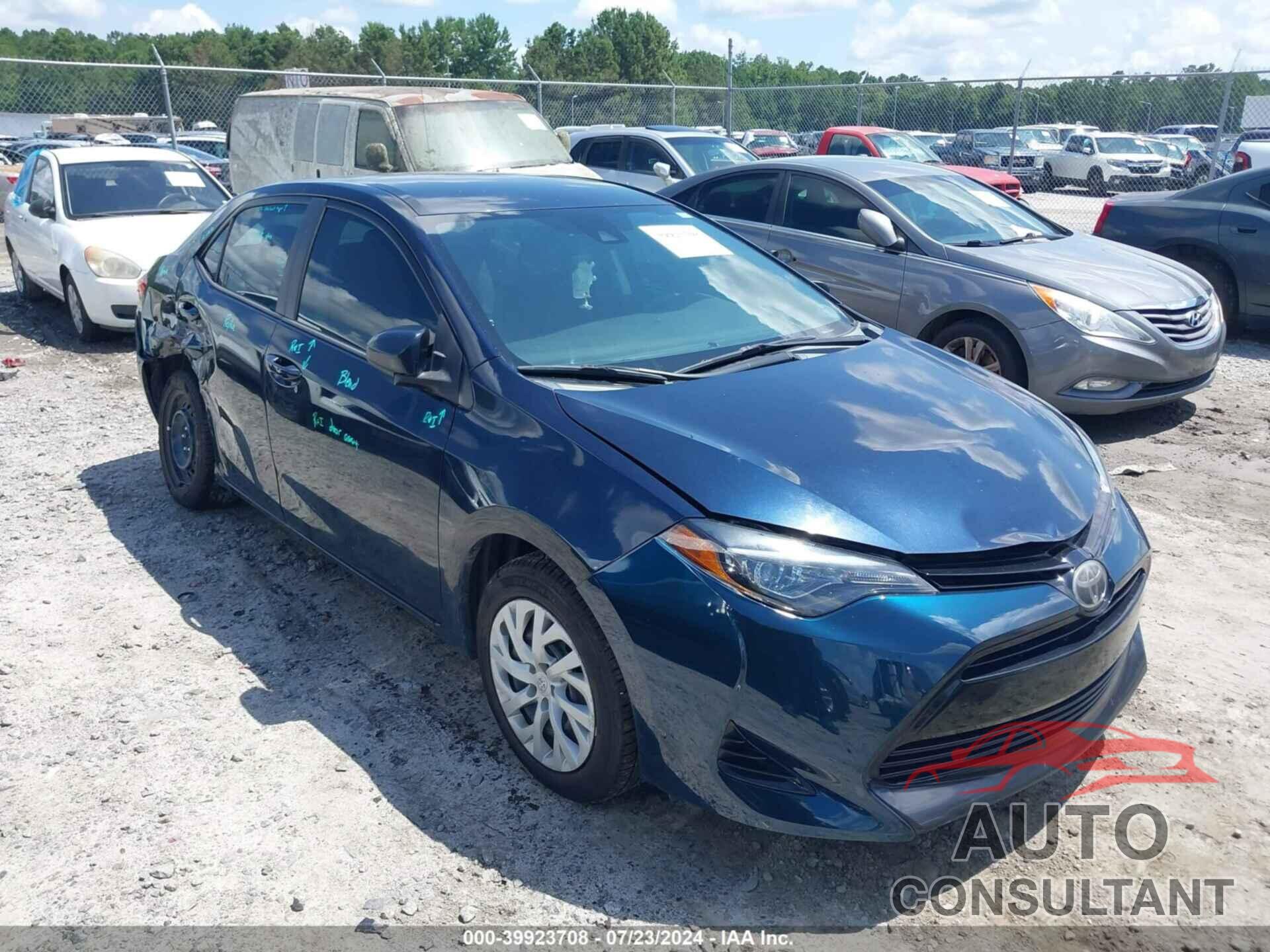 TOYOTA COROLLA 2018 - 5YFBURHE8JP854338