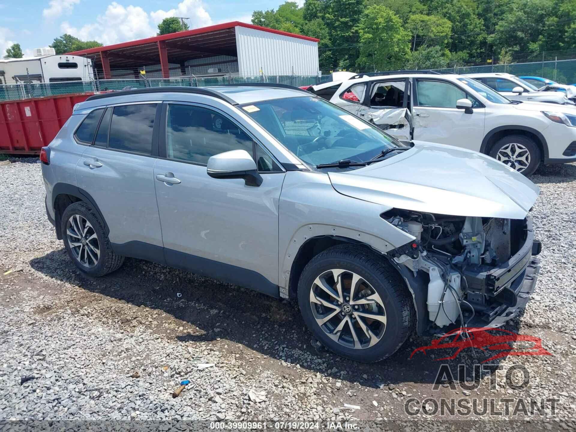 TOYOTA COROLLA CROSS 2022 - 7MUDAABG9NV038562