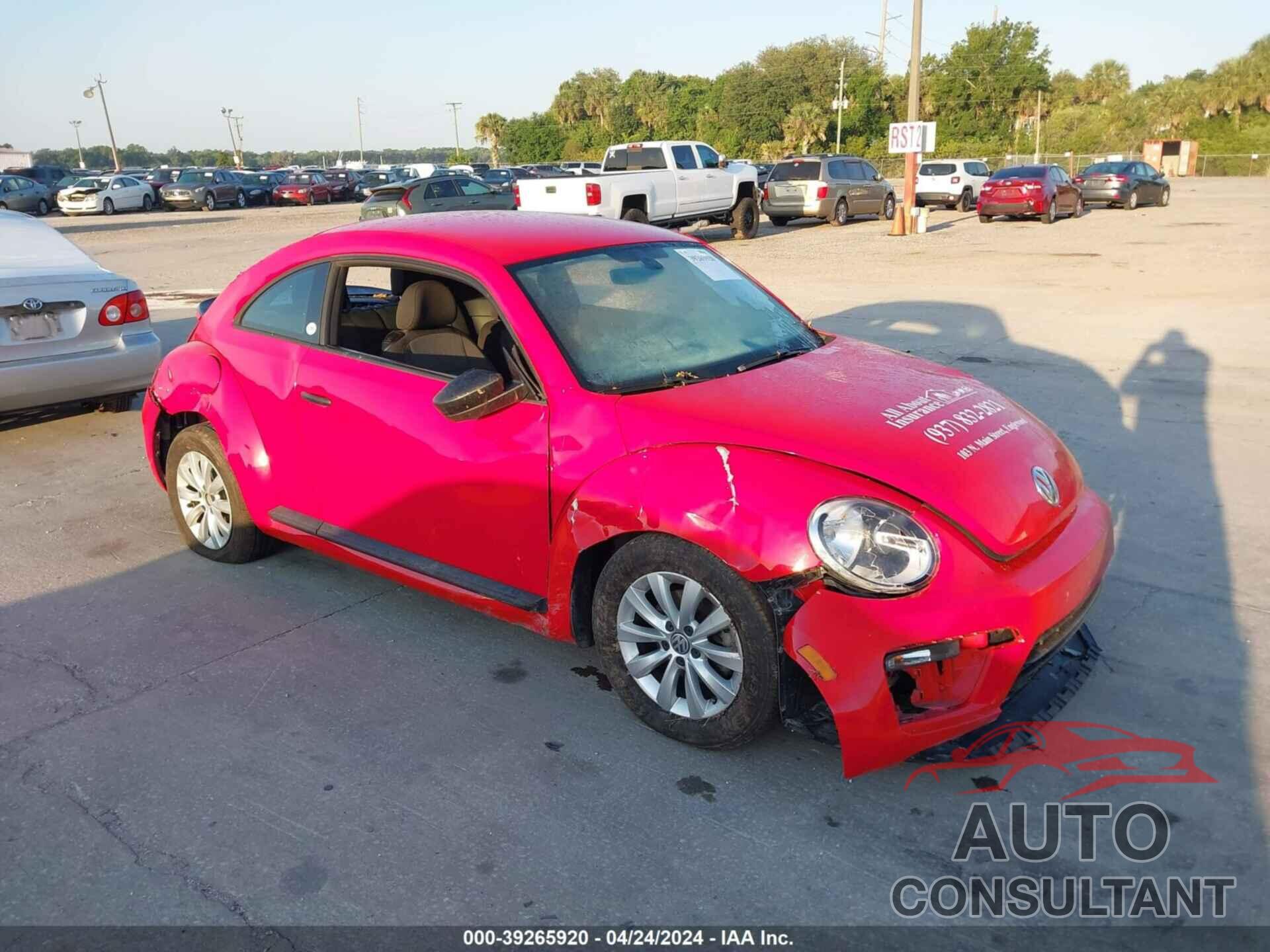 VOLKSWAGEN BEETLE 2017 - 3VWF17AT1HM601867