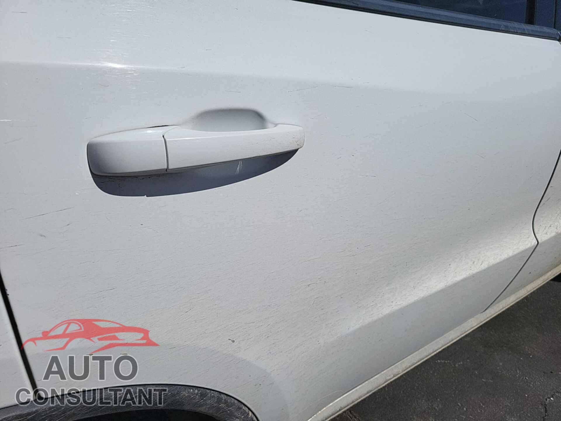 DODGE DURANGO 2018 - 1C4RDJAG5JC243168