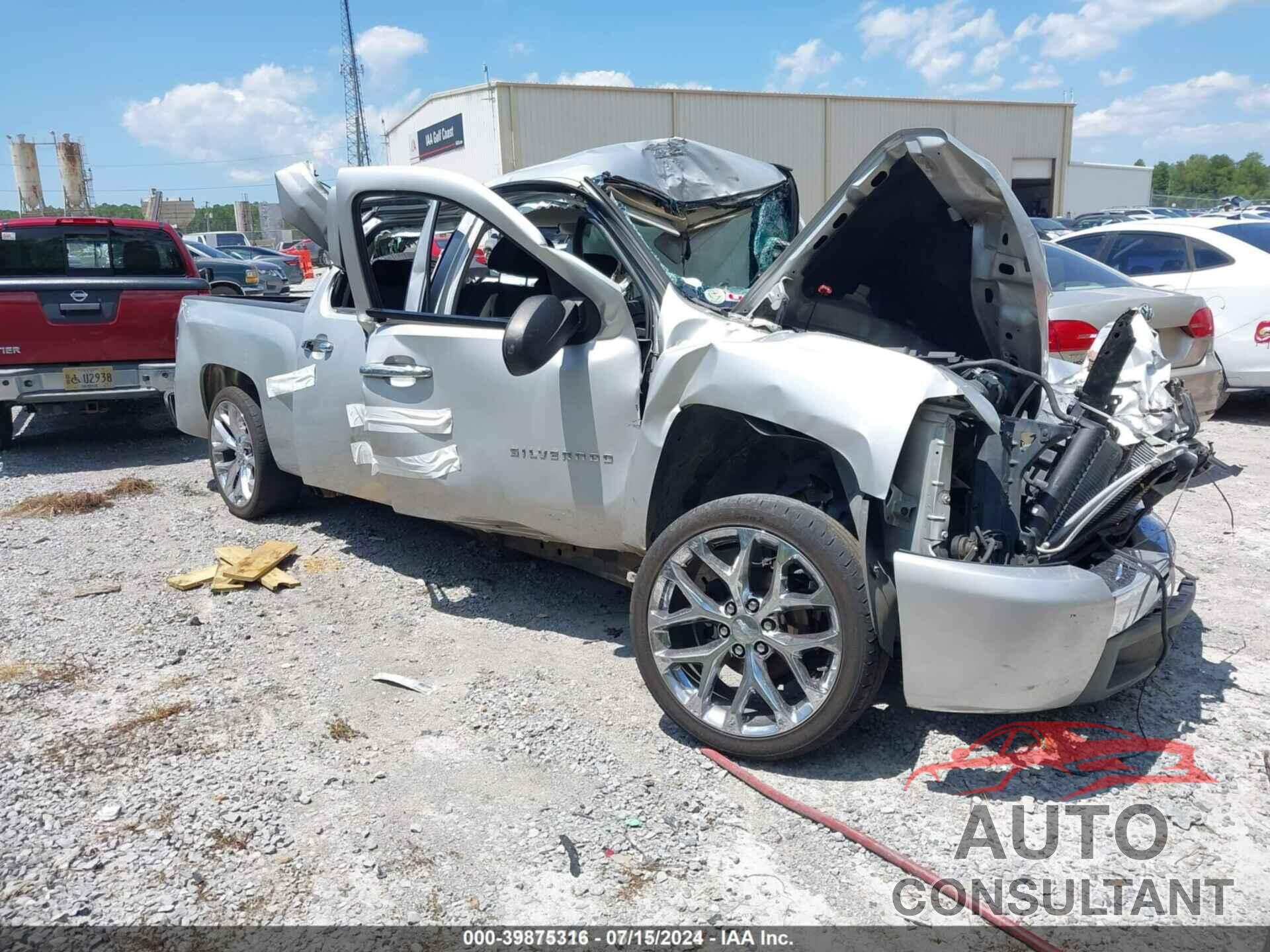 CHEVROLET SILVERADO 1500 2011 - 3GCPCSEA5BG109121