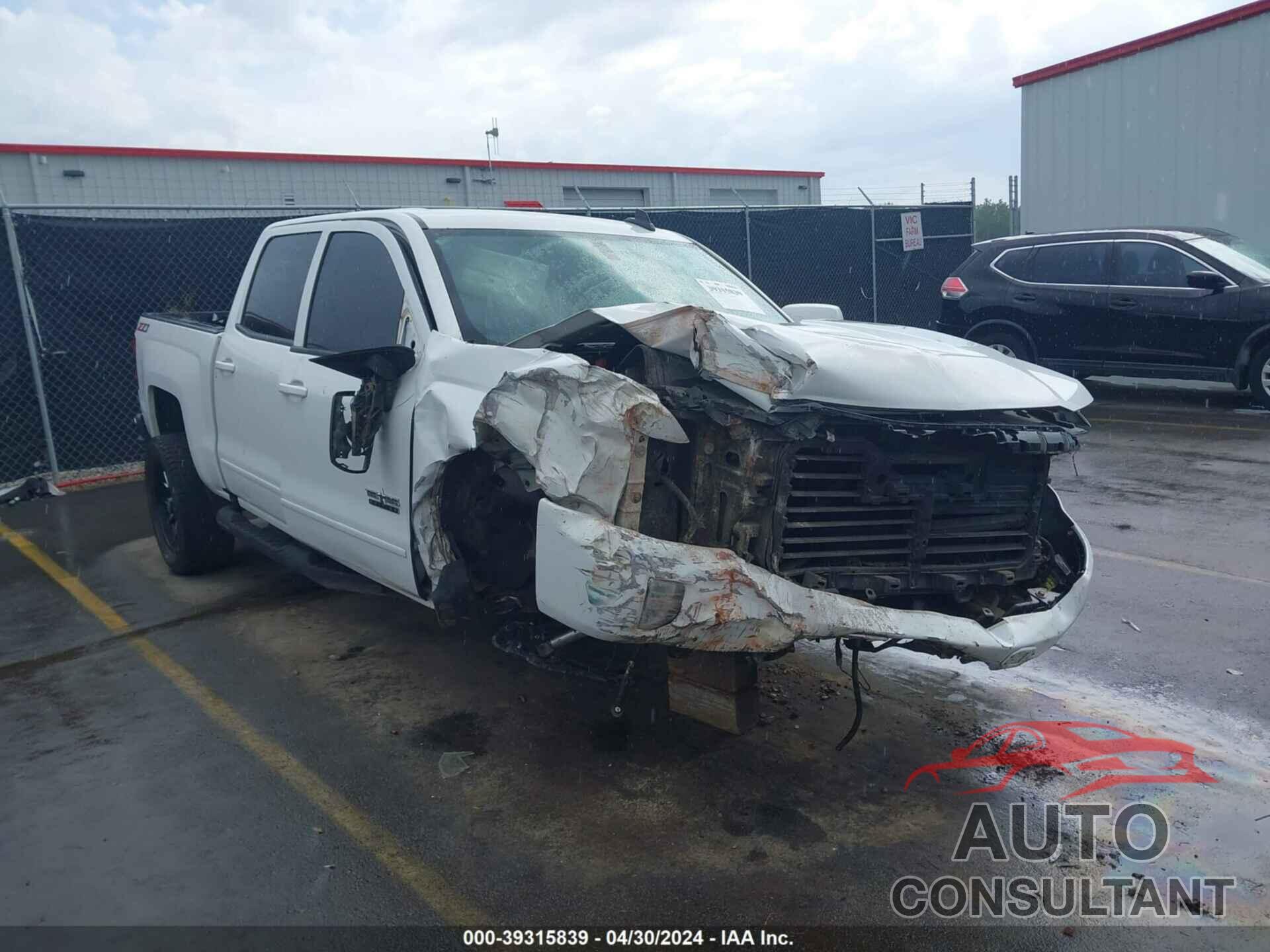 CHEVROLET SILVERADO 1500 2018 - 3GCUKREC9JG127765