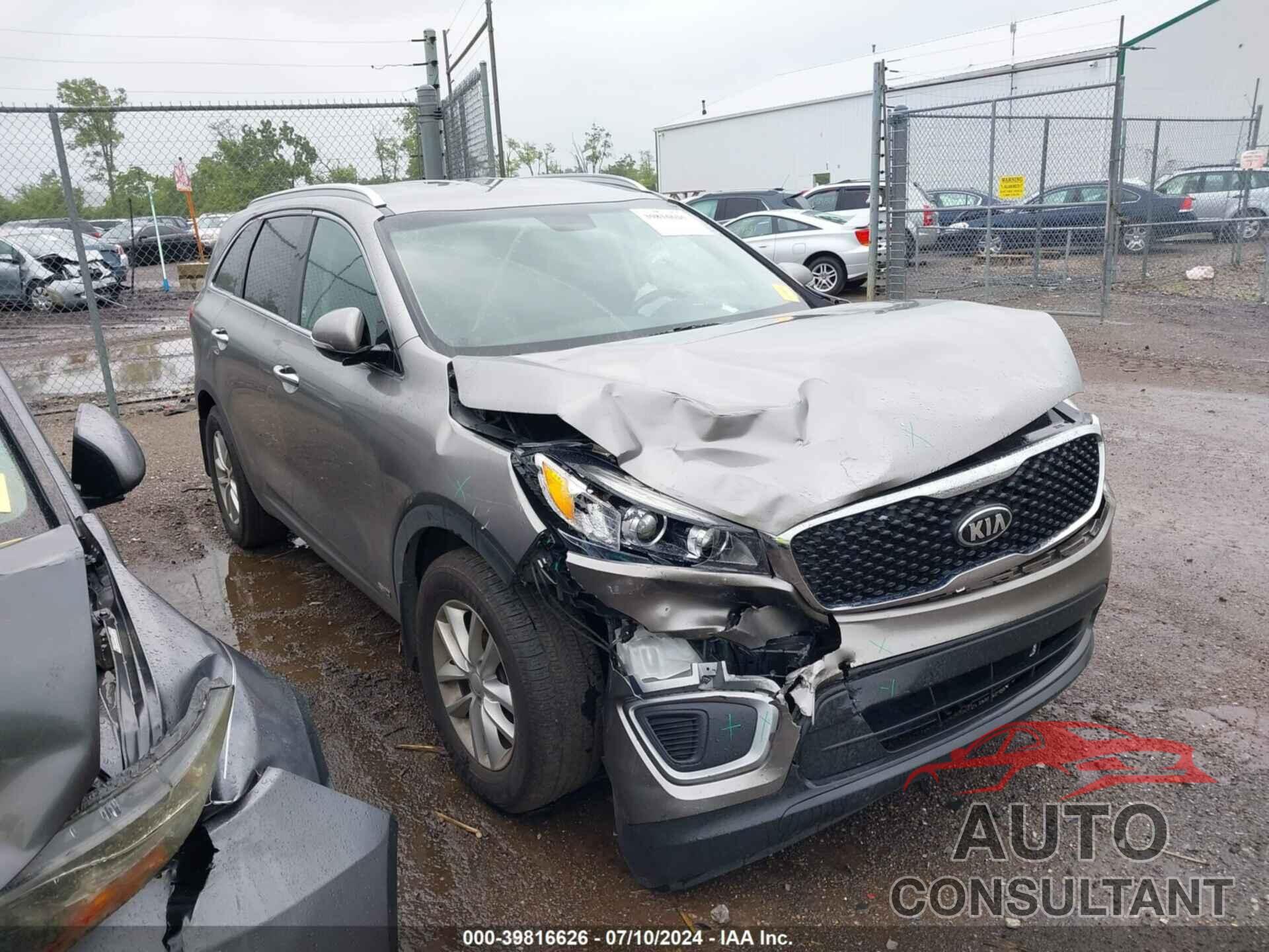 KIA SORENTO 2018 - 5XYPGDA31JG425183
