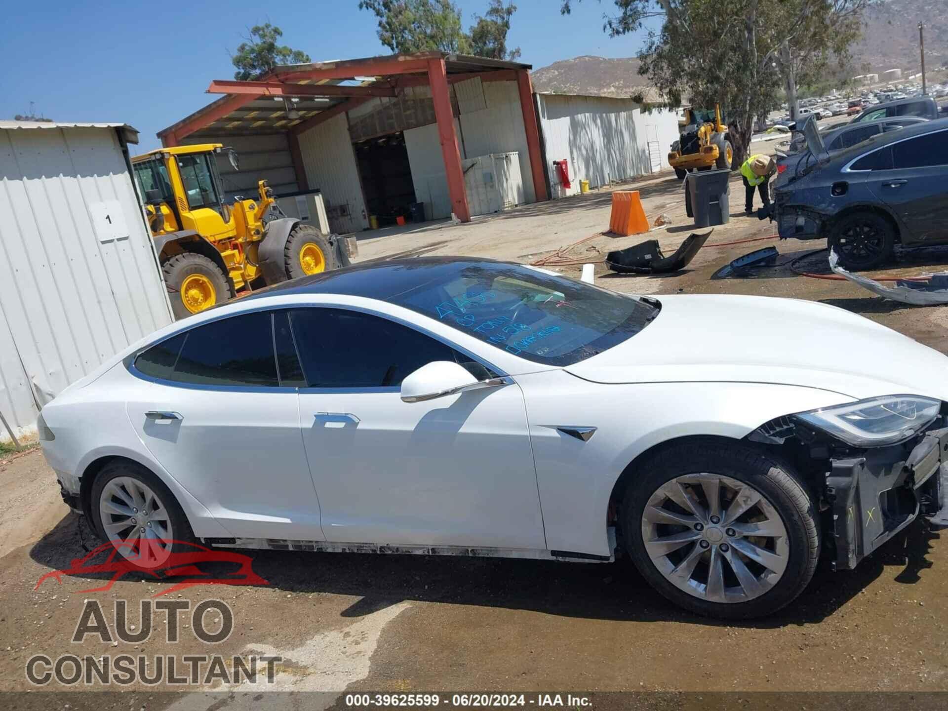 TESLA MODEL S 2017 - 5YJSA1E10HF202637