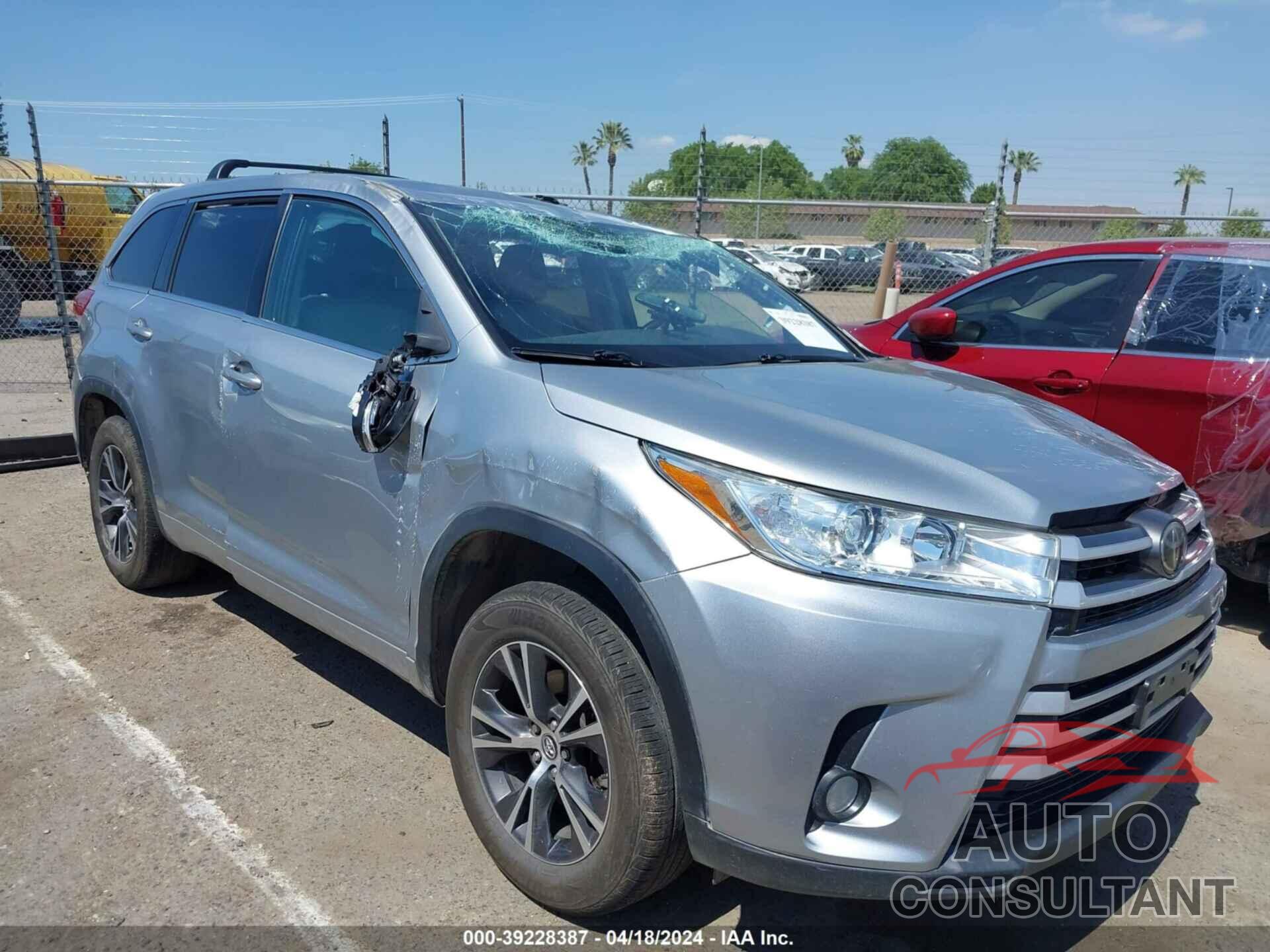 TOYOTA HIGHLANDER 2017 - 5TDZZRFH1HS225602