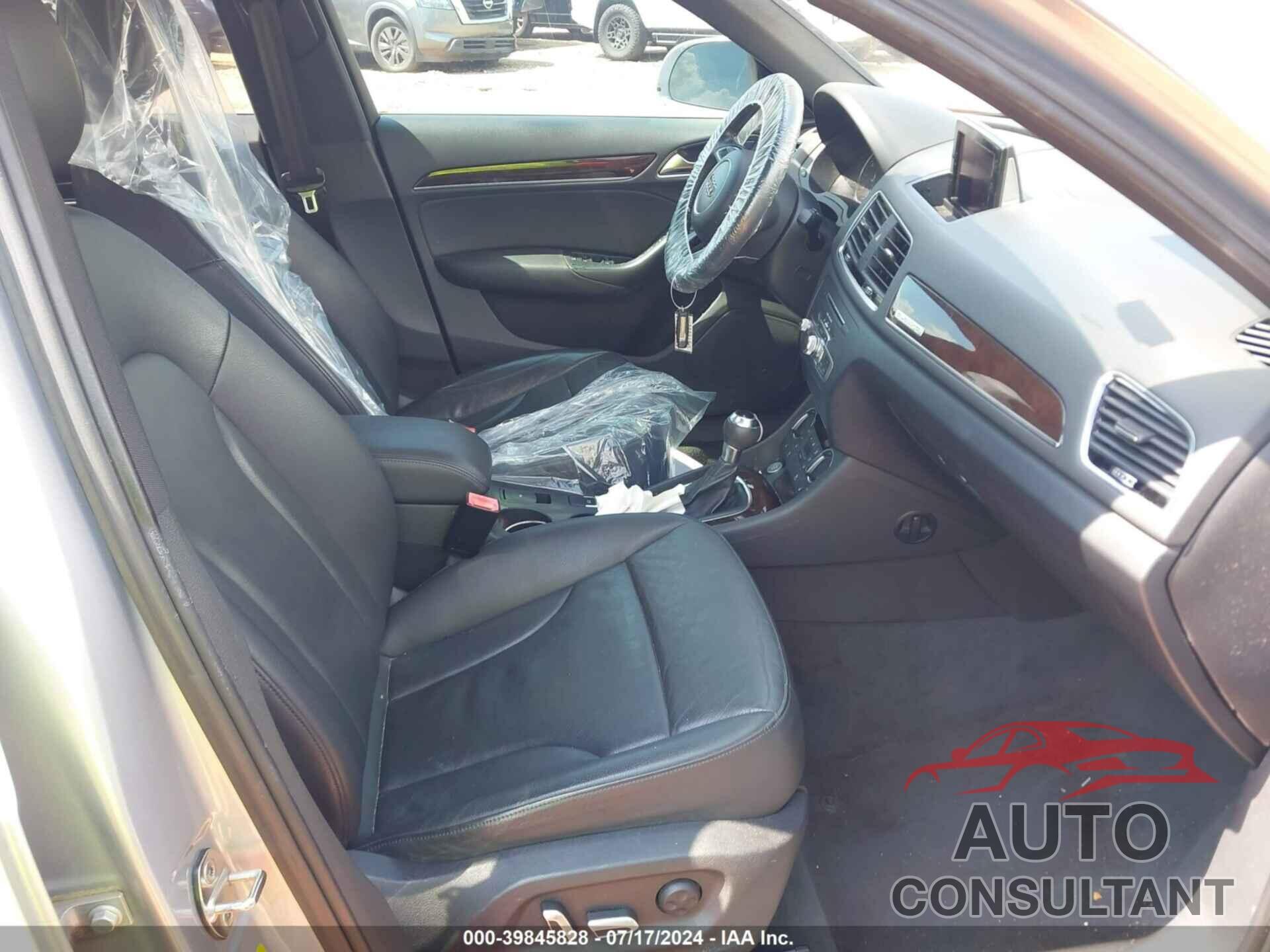 AUDI Q3 2016 - WA1EFCFS8GR005414
