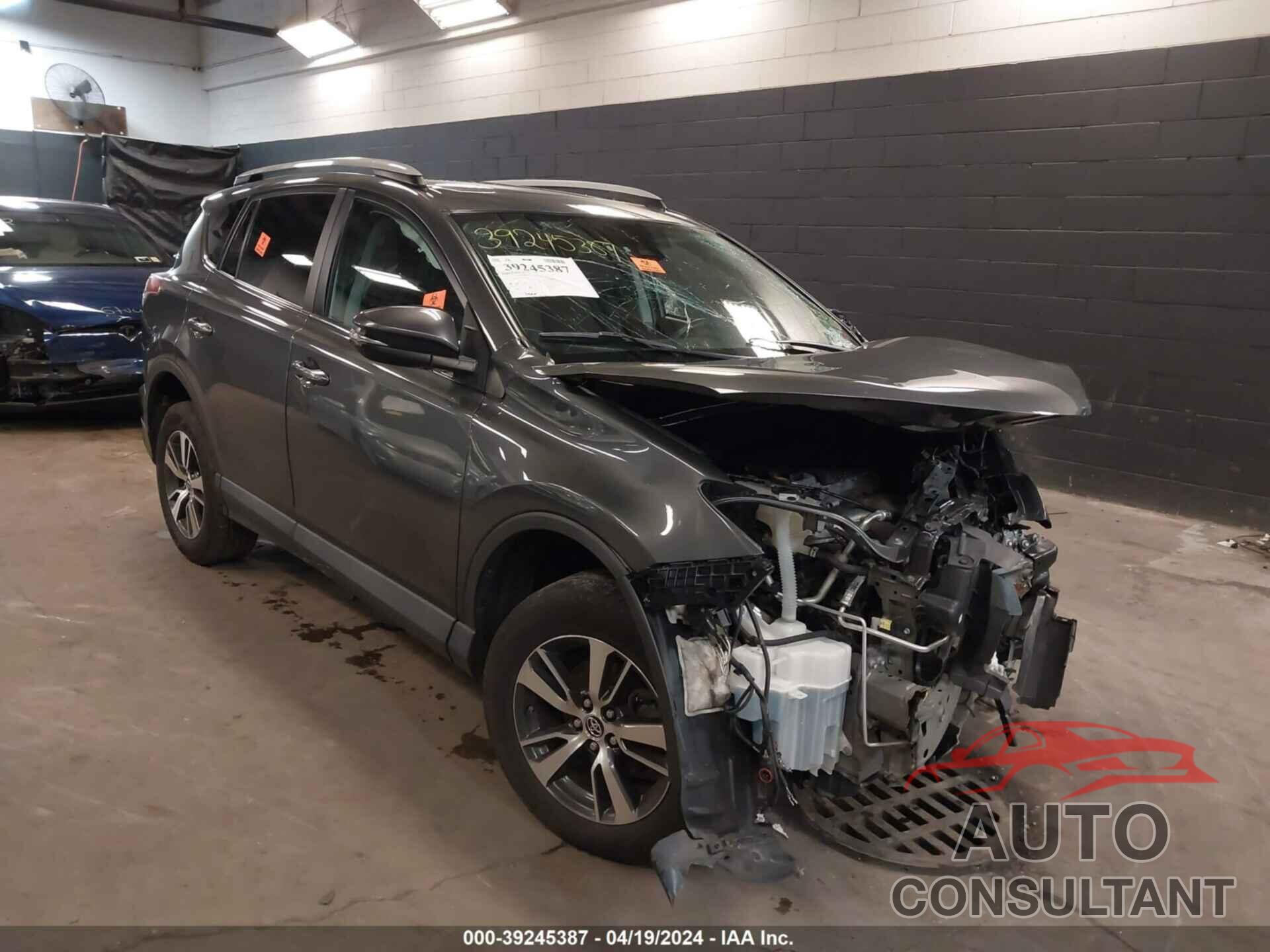 TOYOTA RAV4 2018 - 2T3RFREV6JW754208