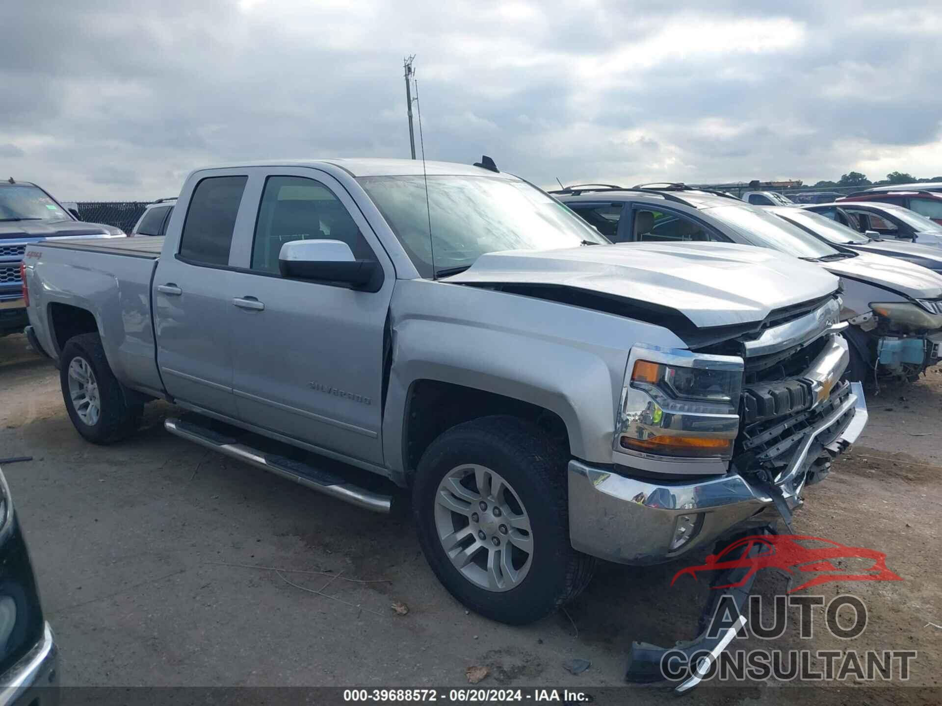 CHEVROLET SILVERADO 1500 2018 - 1GCVKREH9JZ350193