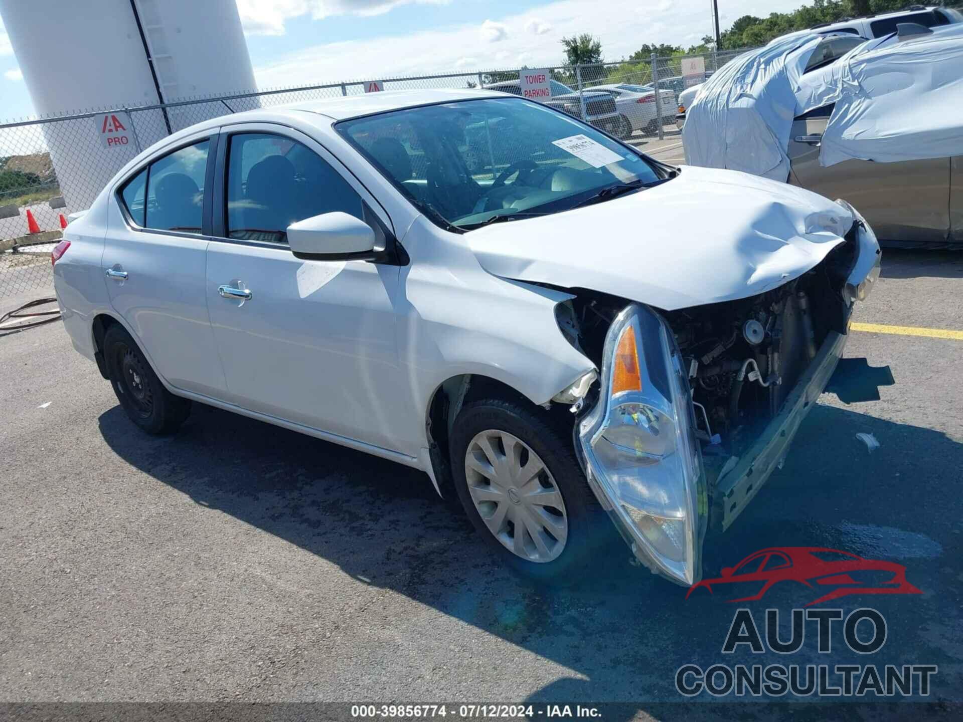 NISSAN VERSA 2018 - 3N1CN7AP7JL860715