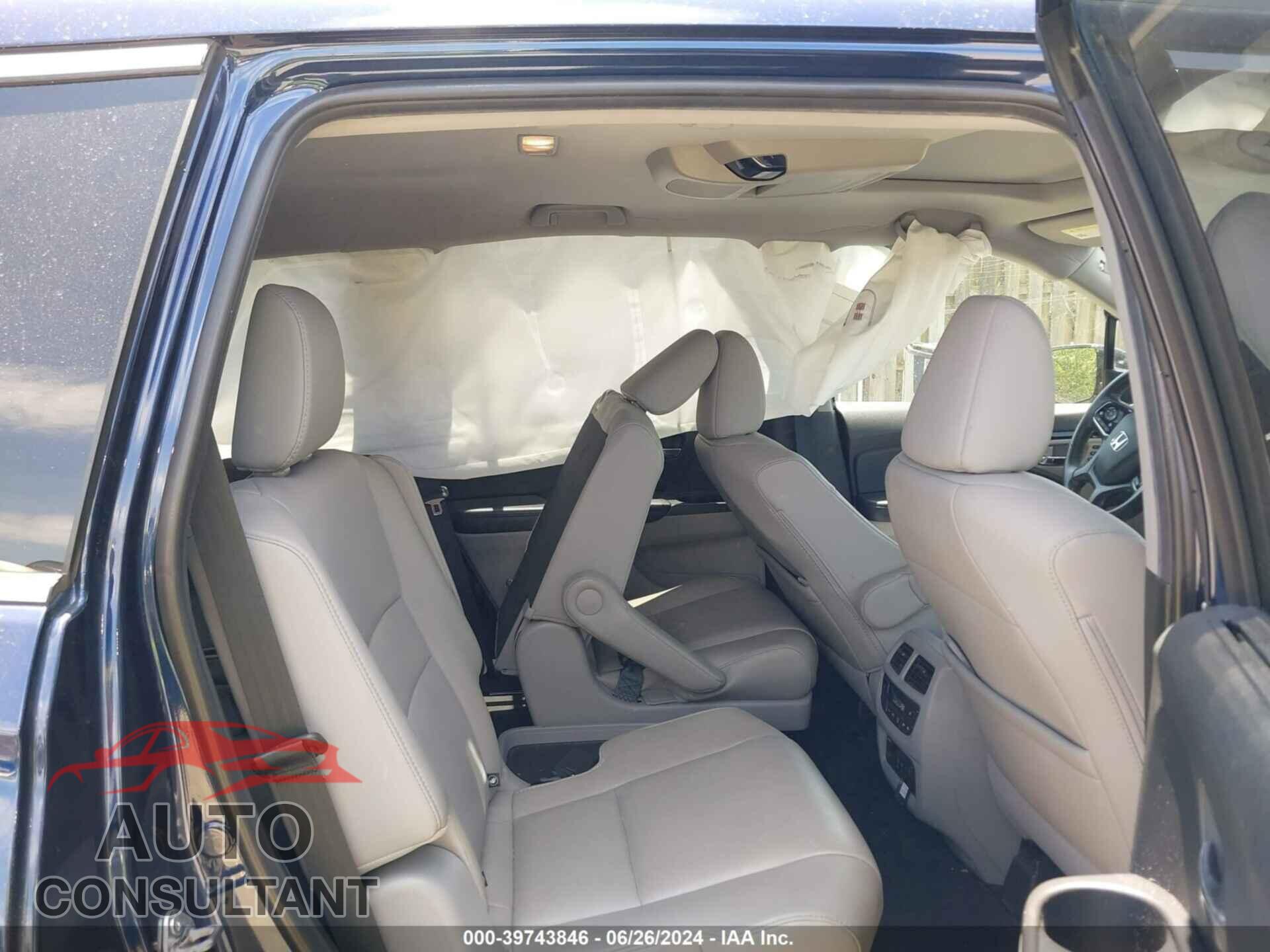HONDA PILOT 2019 - 5FNYF6H64KB018342