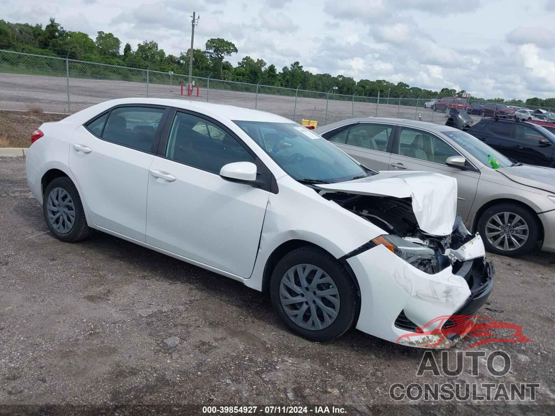 TOYOTA COROLLA 2018 - 5YFBURHE7JP782631