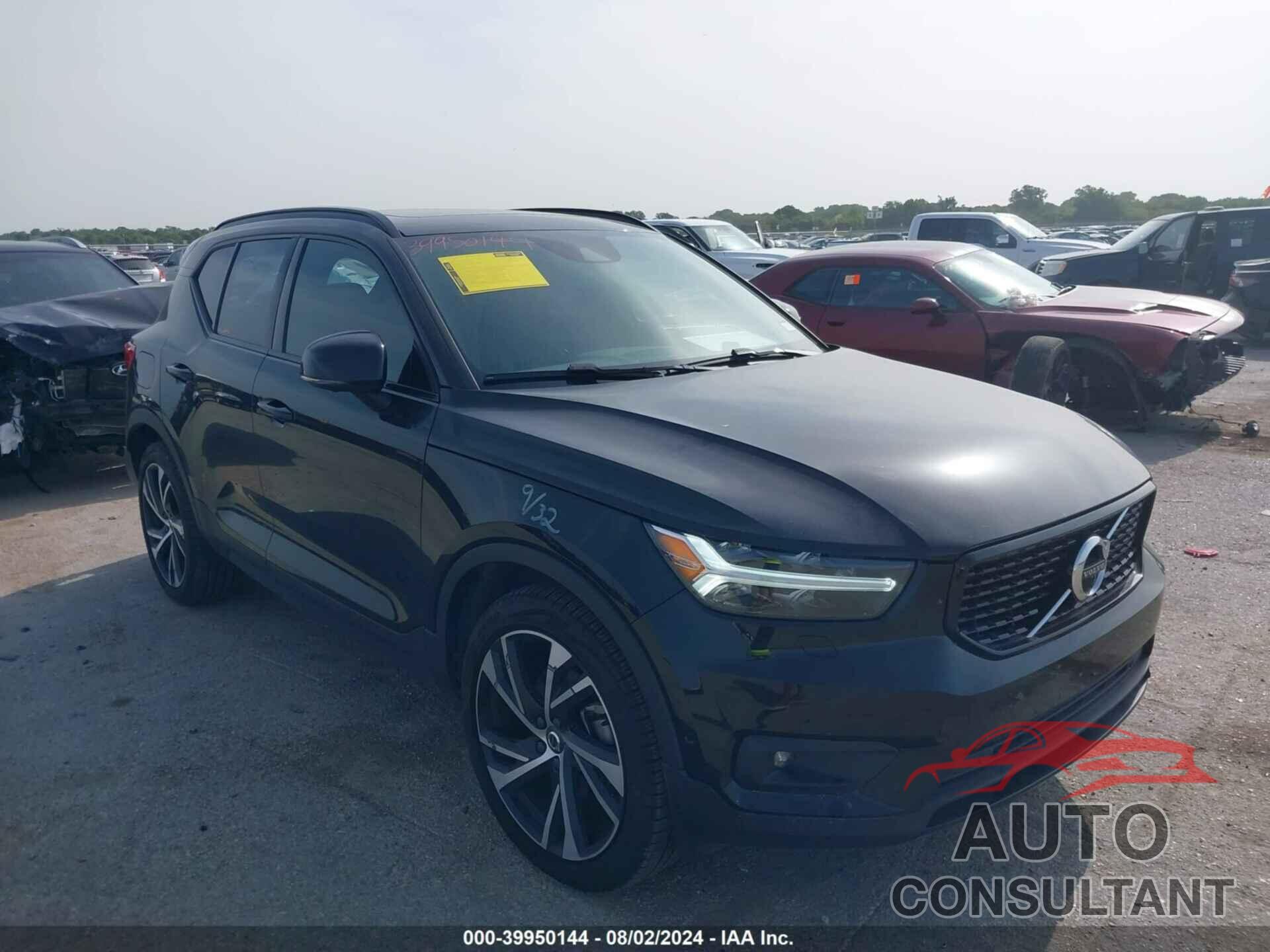 VOLVO XC40 2021 - YV4162UM7M2567180