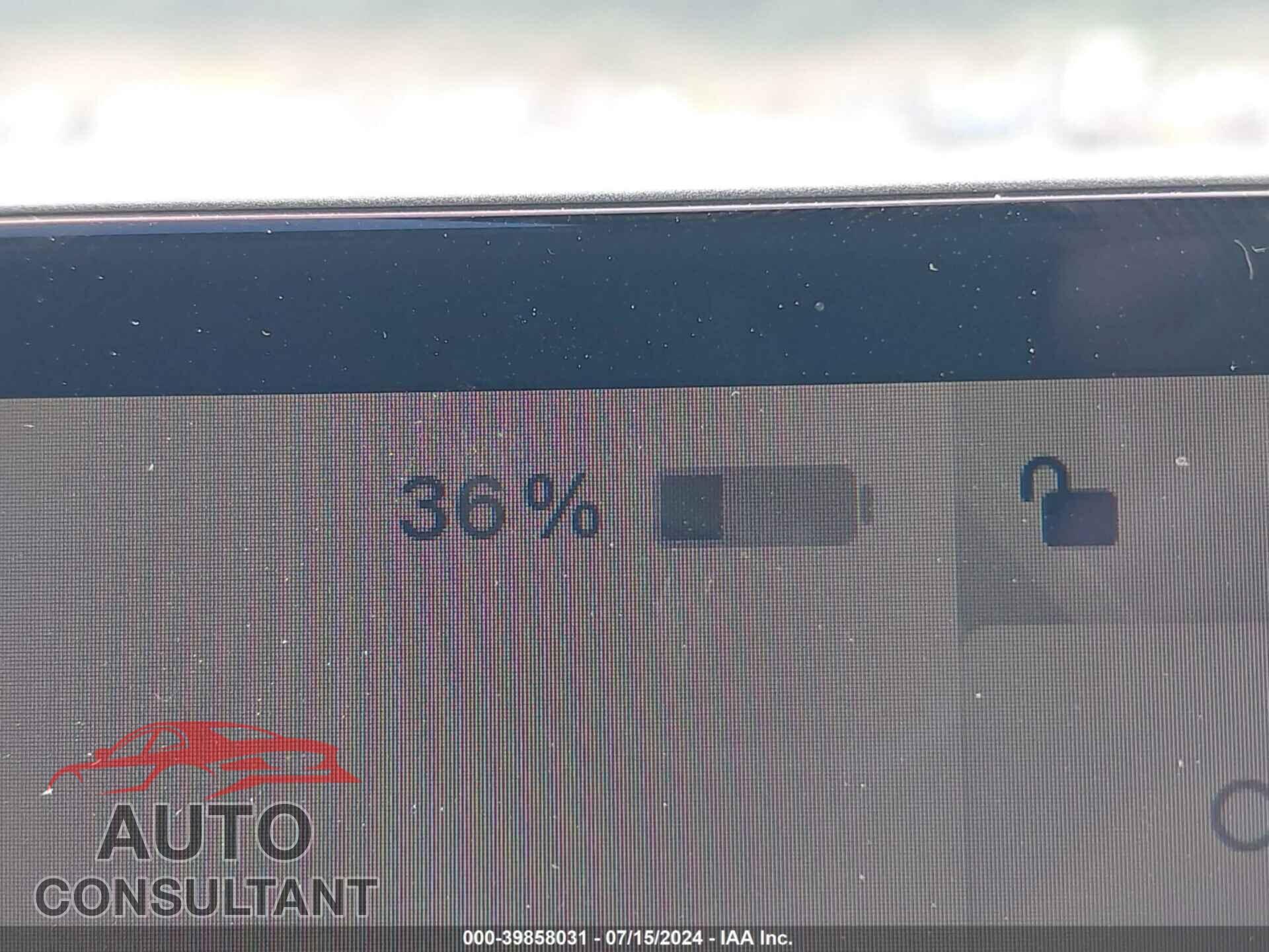 TESLA MODEL 3 2024 - 5YJ3E1EA2RF747328
