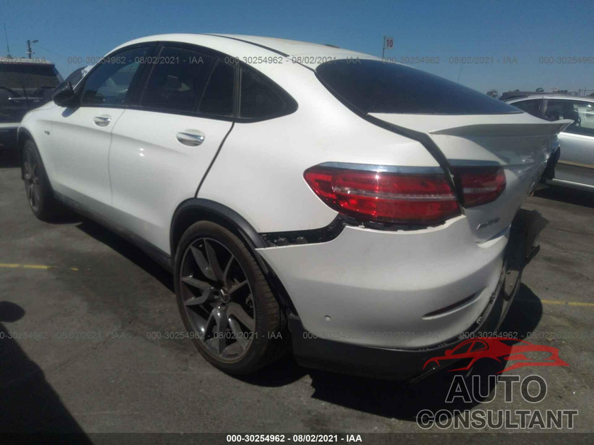 MERCEDES-BENZ GLC 2019 - WDC0J6EBXKF643945