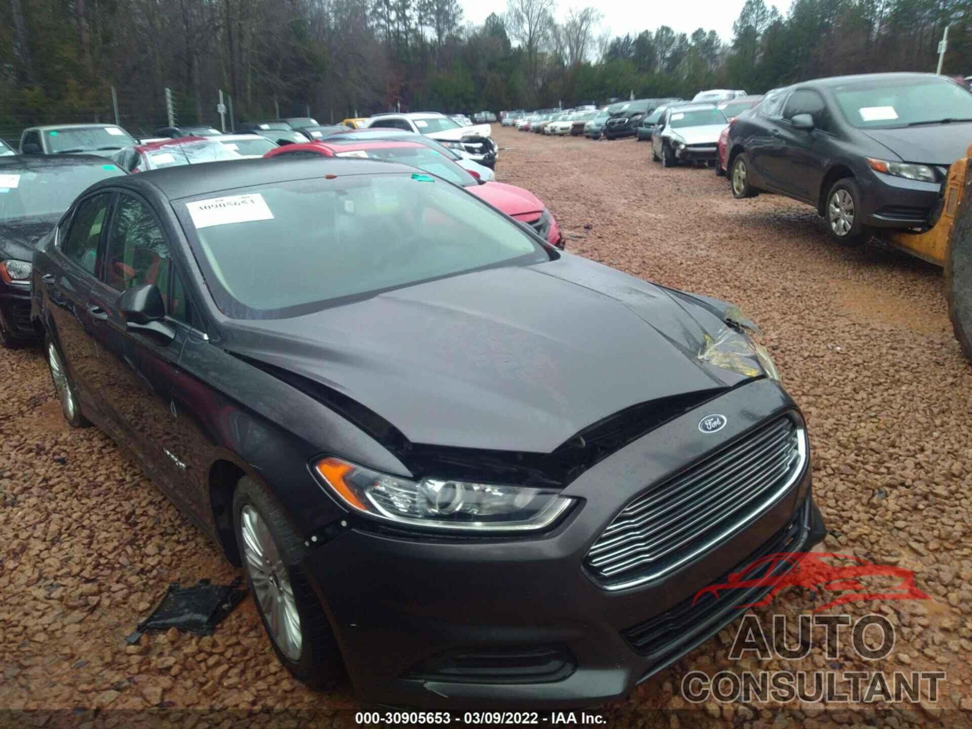FORD FUSION 2016 - 3FA6P0LU5GR402813