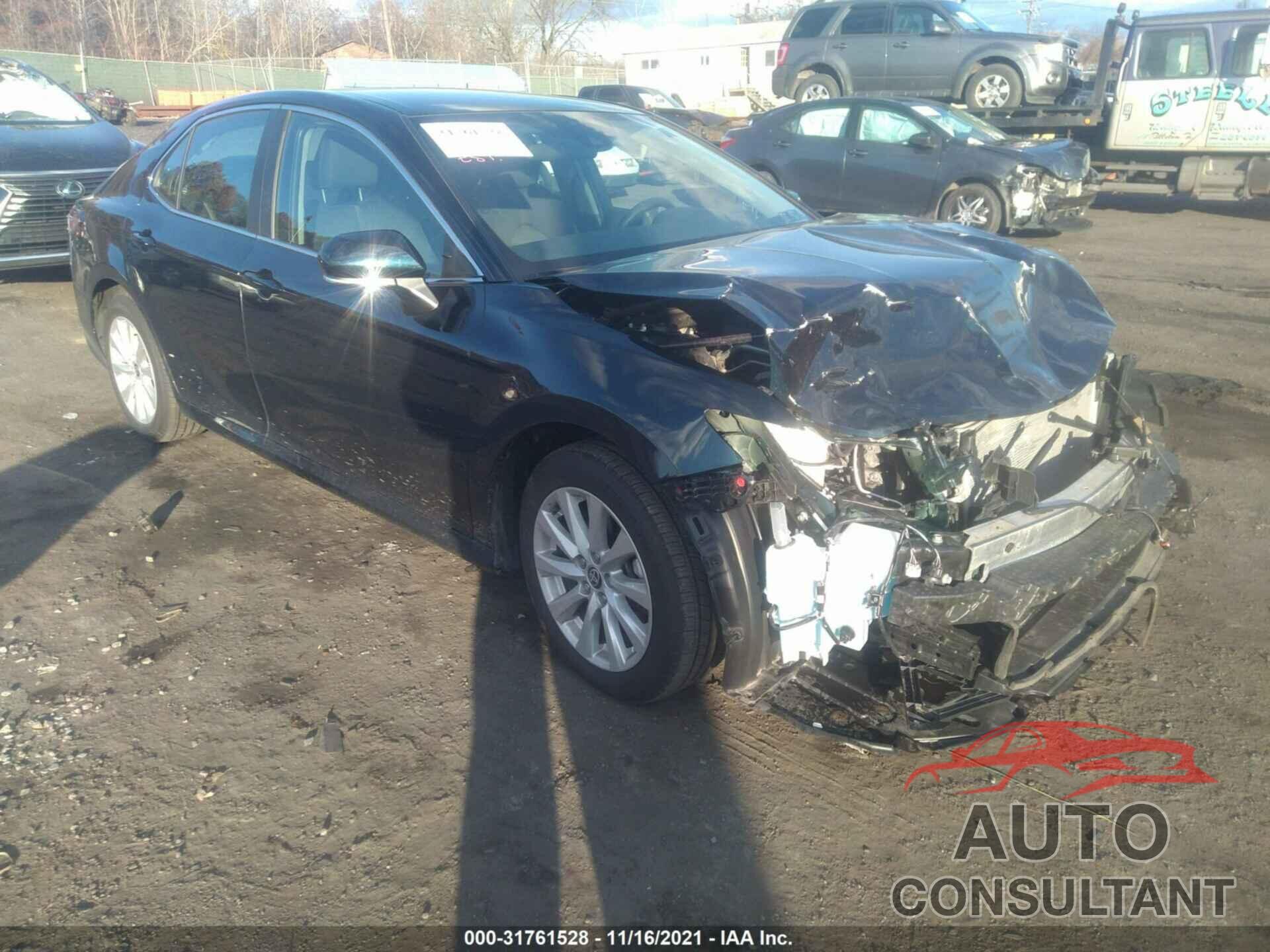 TOYOTA CAMRY 2020 - 4T1C11BK0LU017887