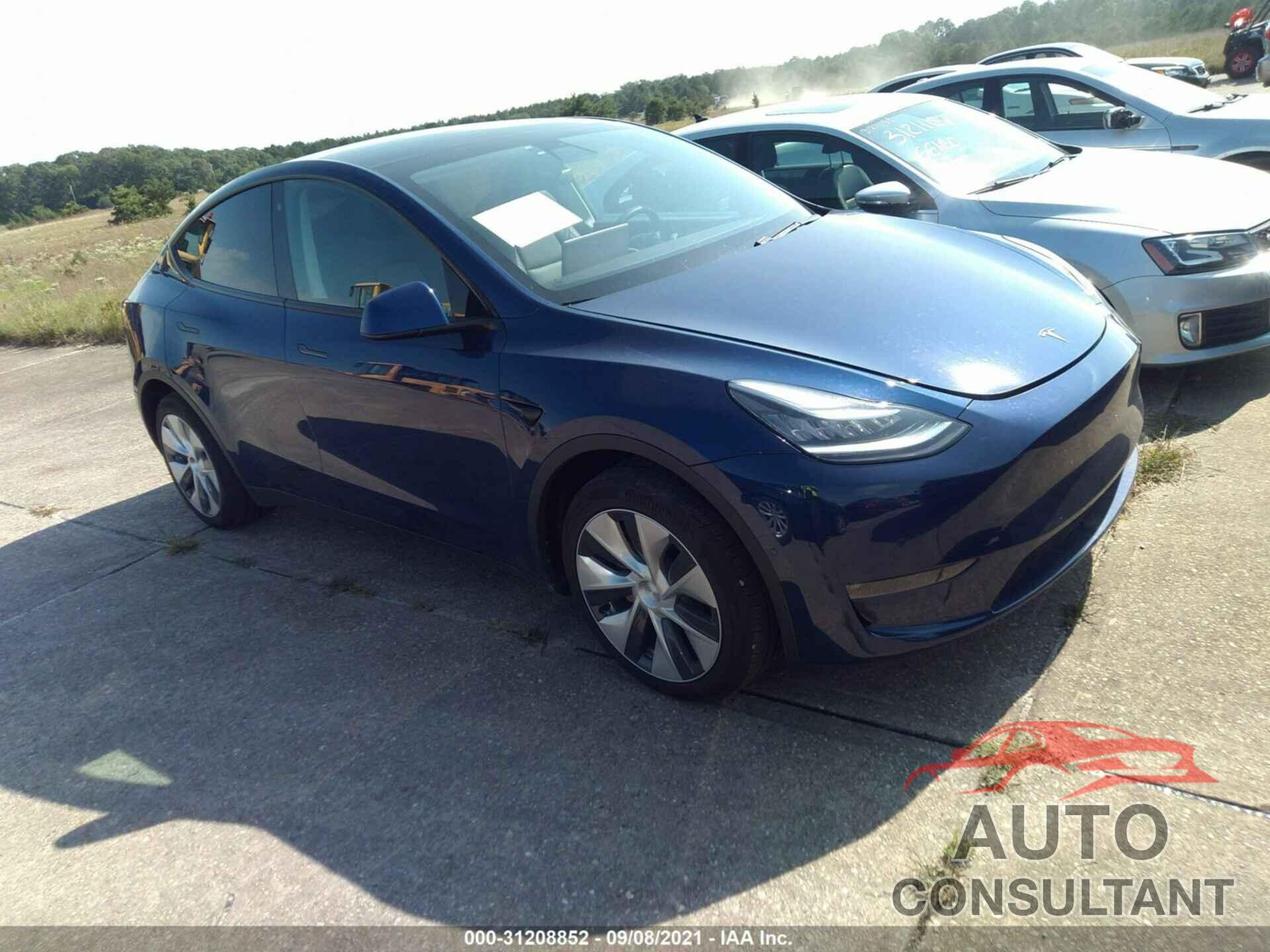 TESLA MODEL Y 2020 - 5YJYGDEE8LF010842