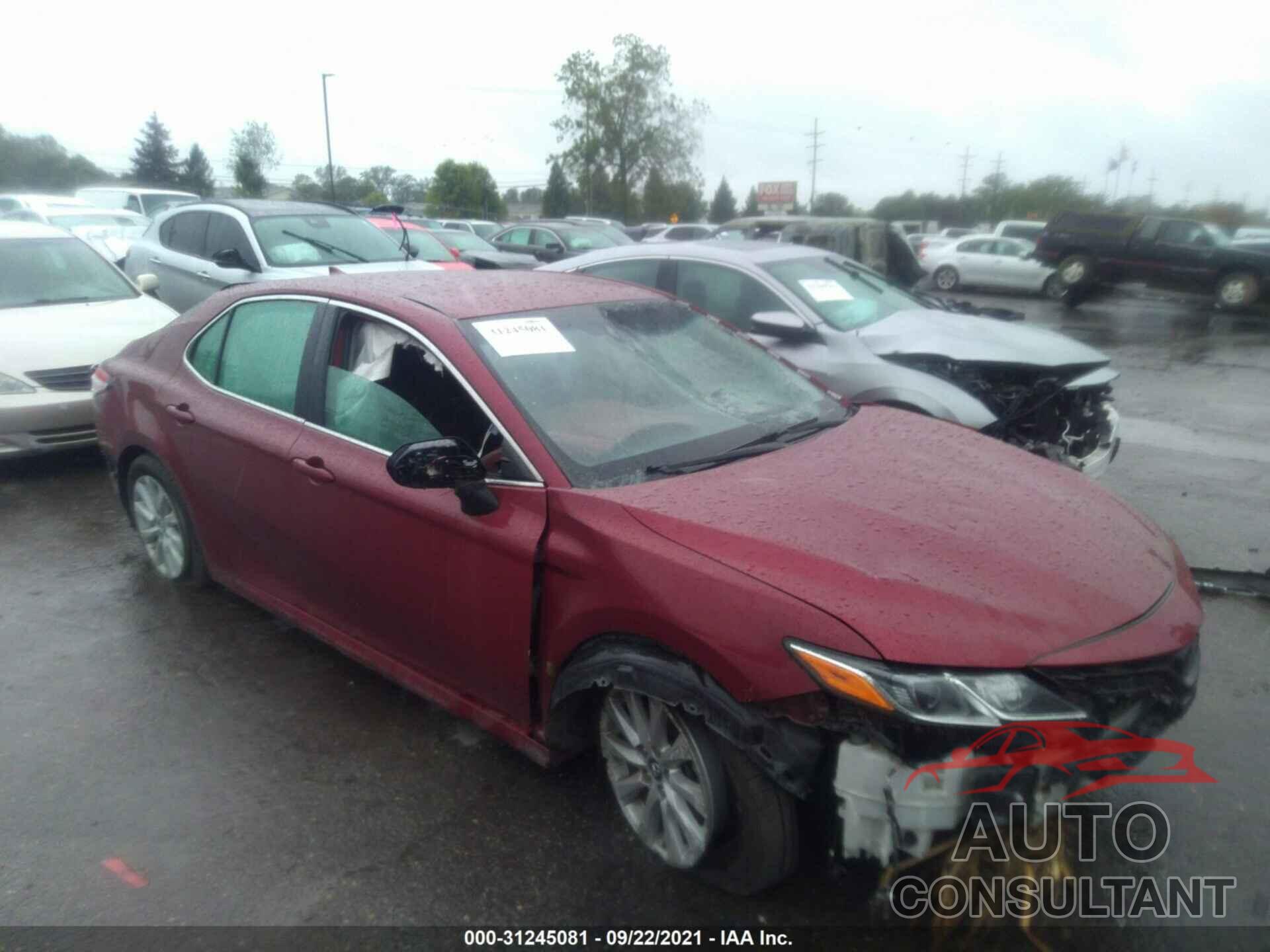 TOYOTA CAMRY 2019 - 4T1B11HK2KU708422