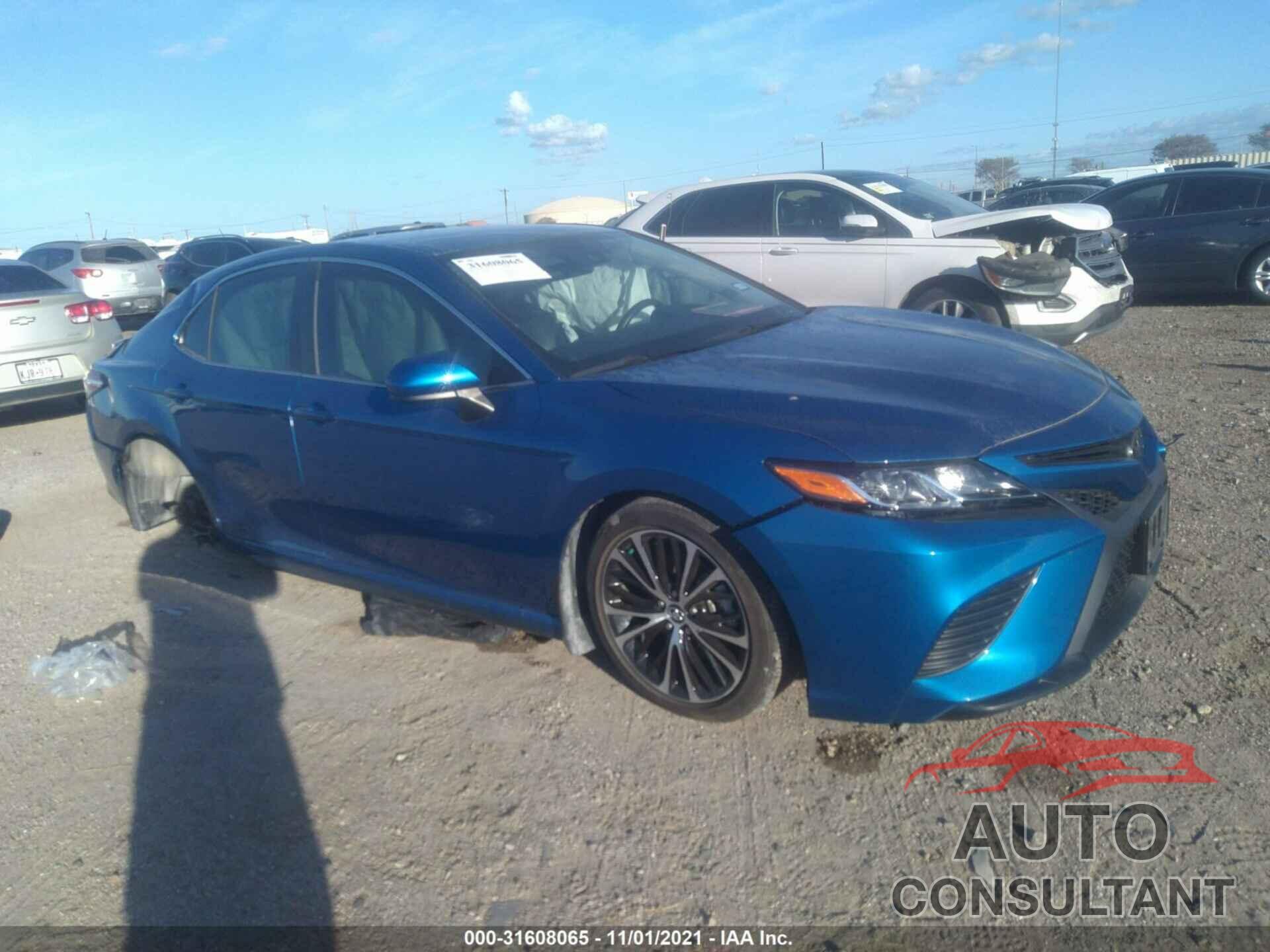 TOYOTA CAMRY 2020 - 4T1G11AK9LU300601