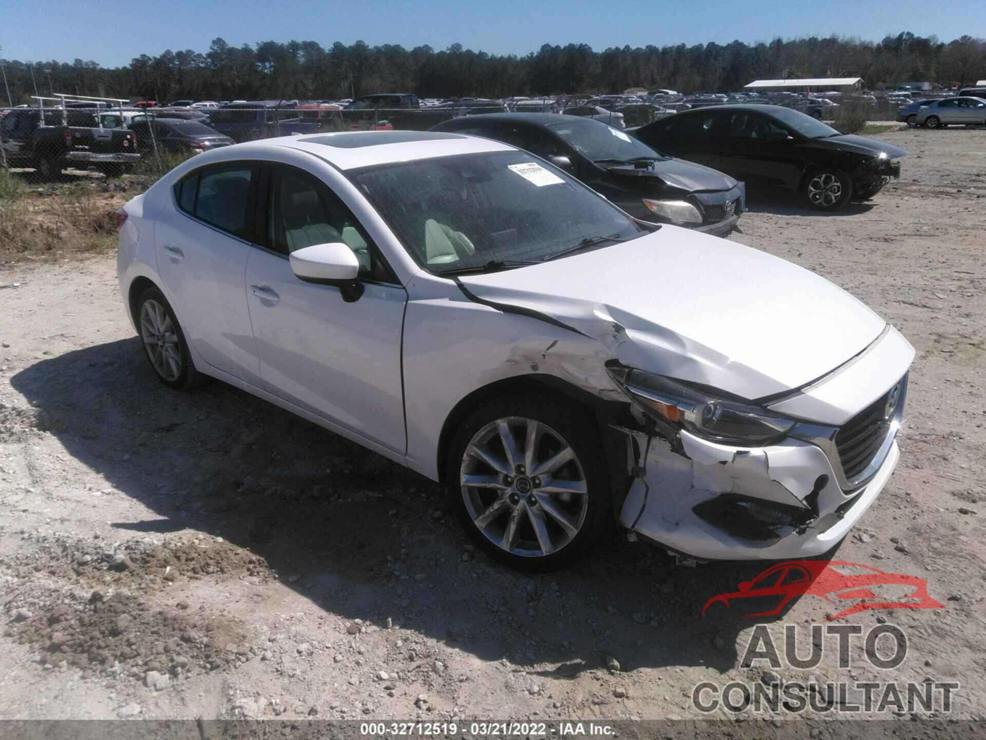 MAZDA MAZDA3 4-DOOR 2017 - 3MZBN1W37HM128971