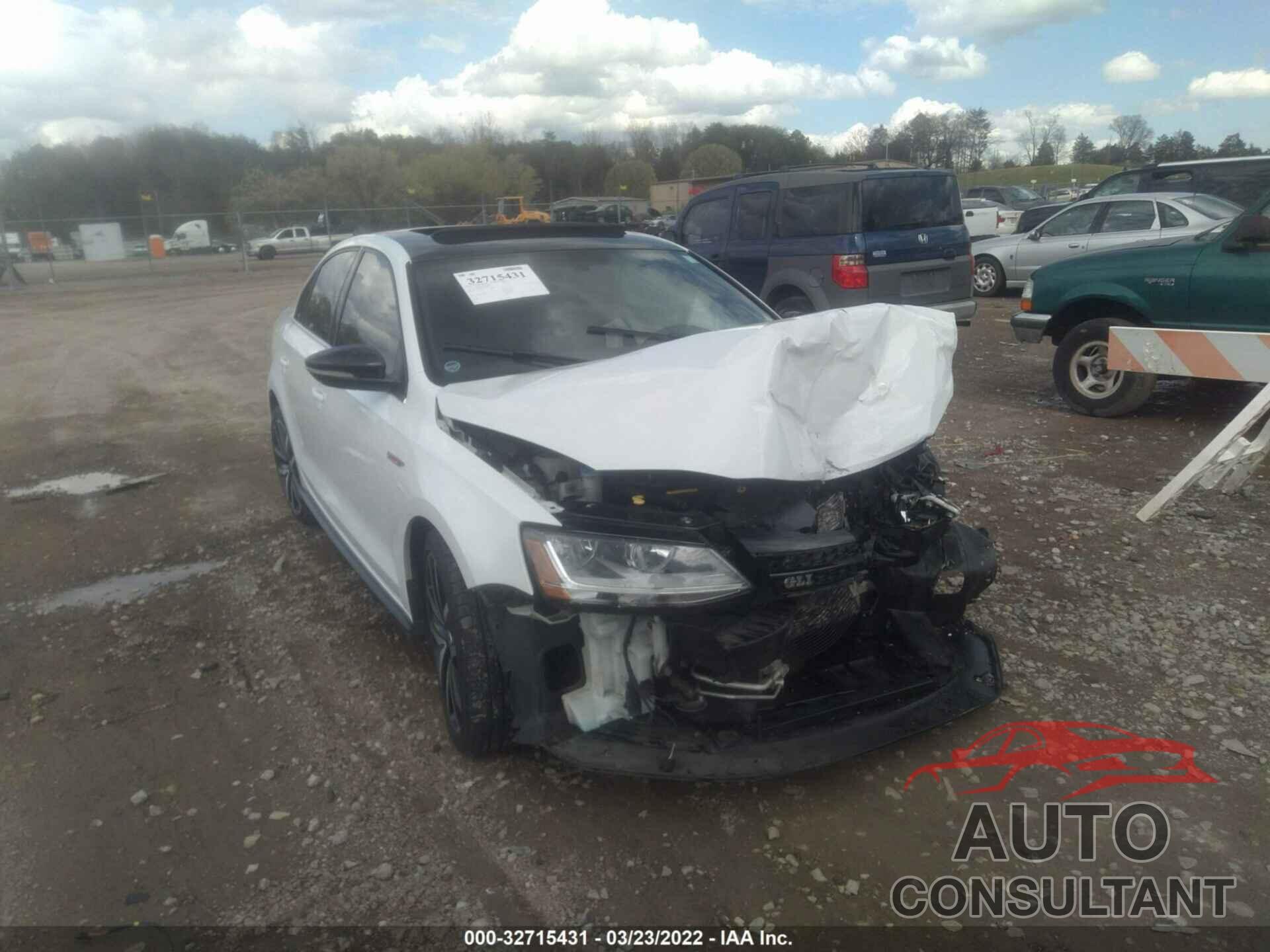 VOLKSWAGEN JETTA 2018 - 3VW4T7AJ2JM214413