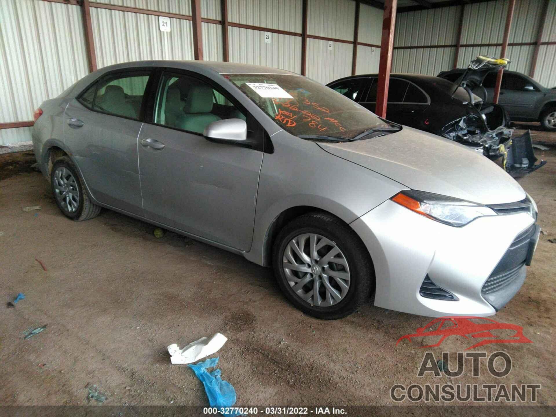 TOYOTA COROLLA 2017 - 5YFBURHE5HP713074