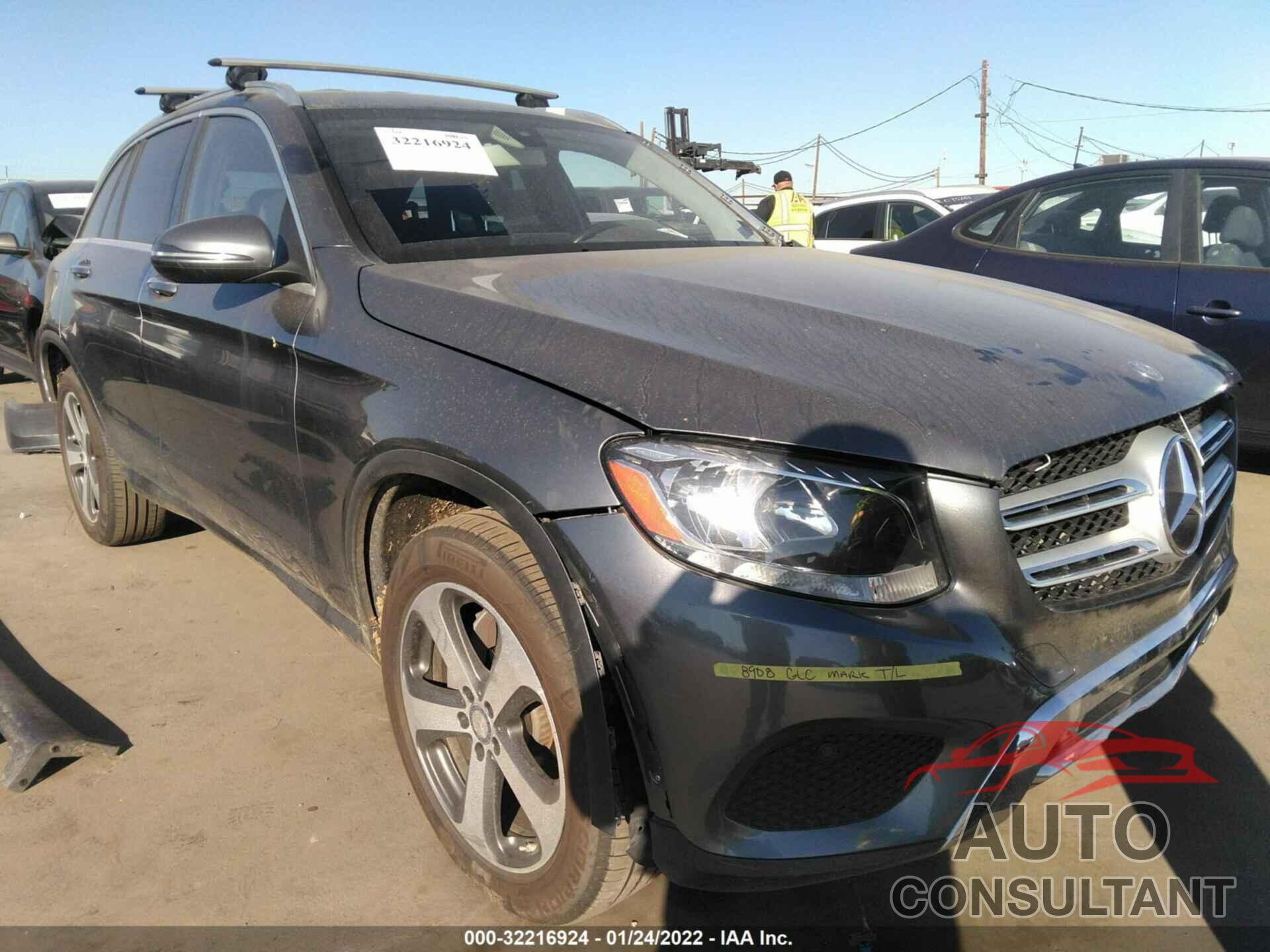 MERCEDES-BENZ GLC 2016 - WDC0G4JB6GF028292