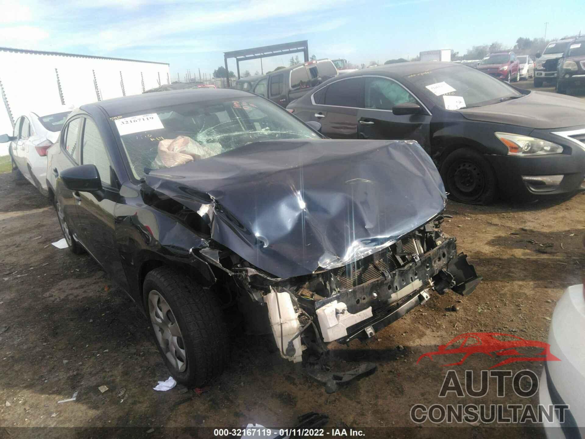 MAZDA MAZDA3 4-DOOR 2017 - JM1BN1U79H1143526