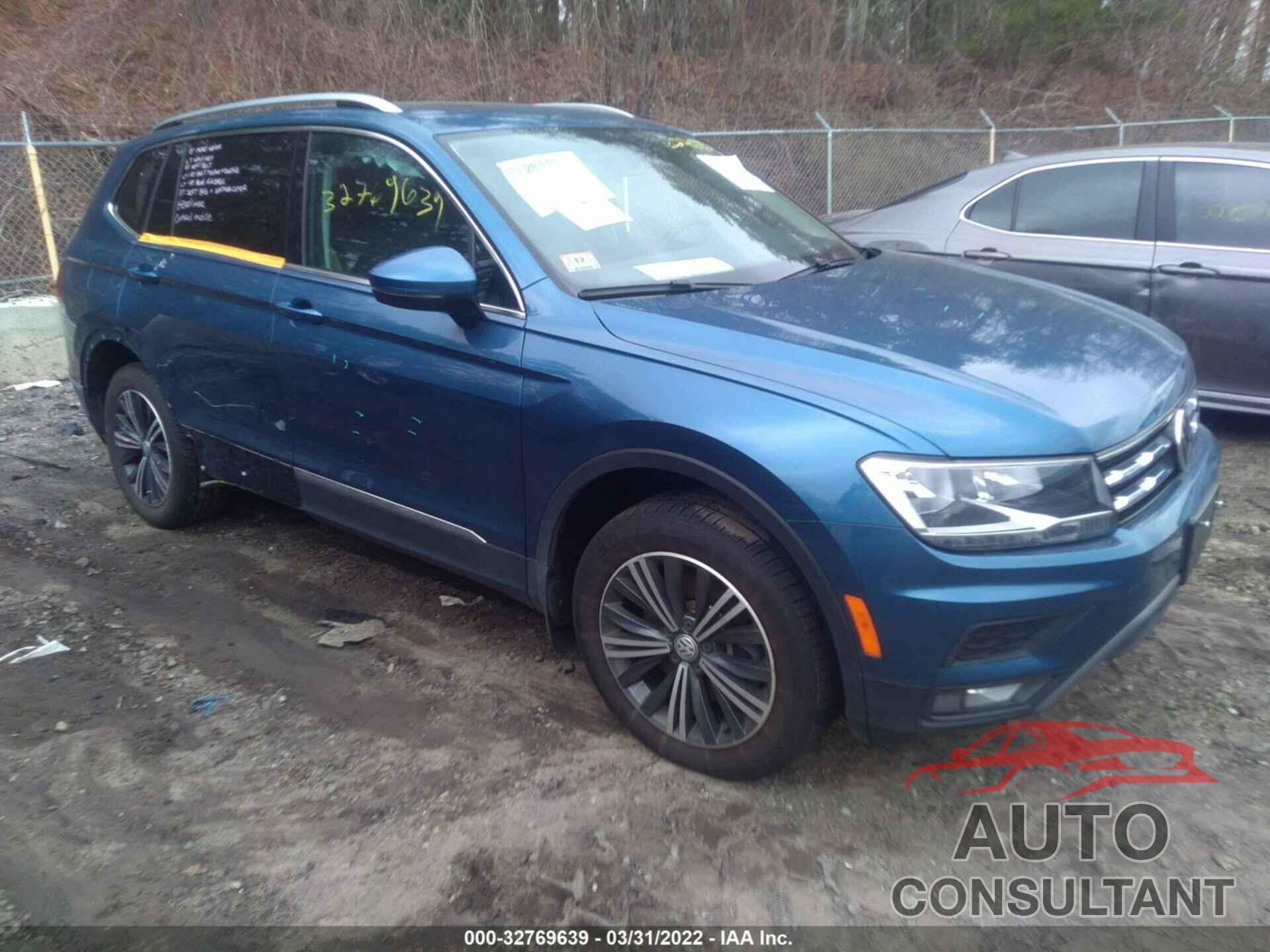 VOLKSWAGEN TIGUAN 2018 - 3VV2B7AX5JM130234