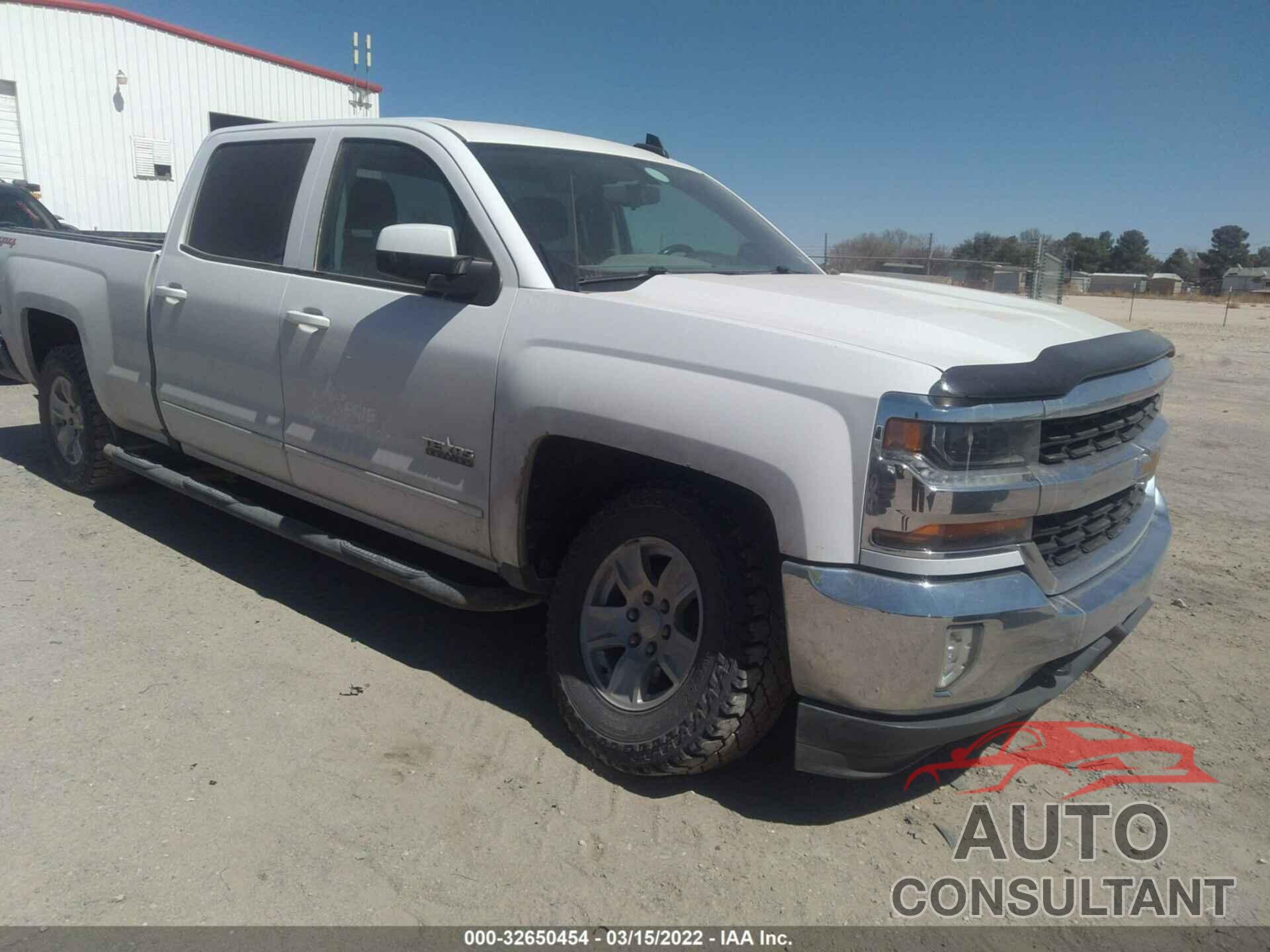 CHEVROLET SILVERADO 1500 2018 - 3GCUKREC9JG370931