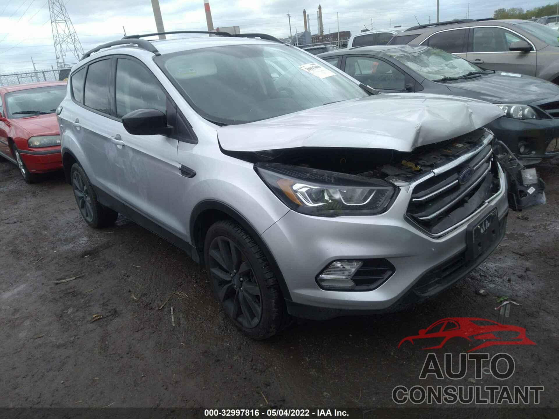 FORD ESCAPE 2018 - 1FMCU9GD2JUA15281