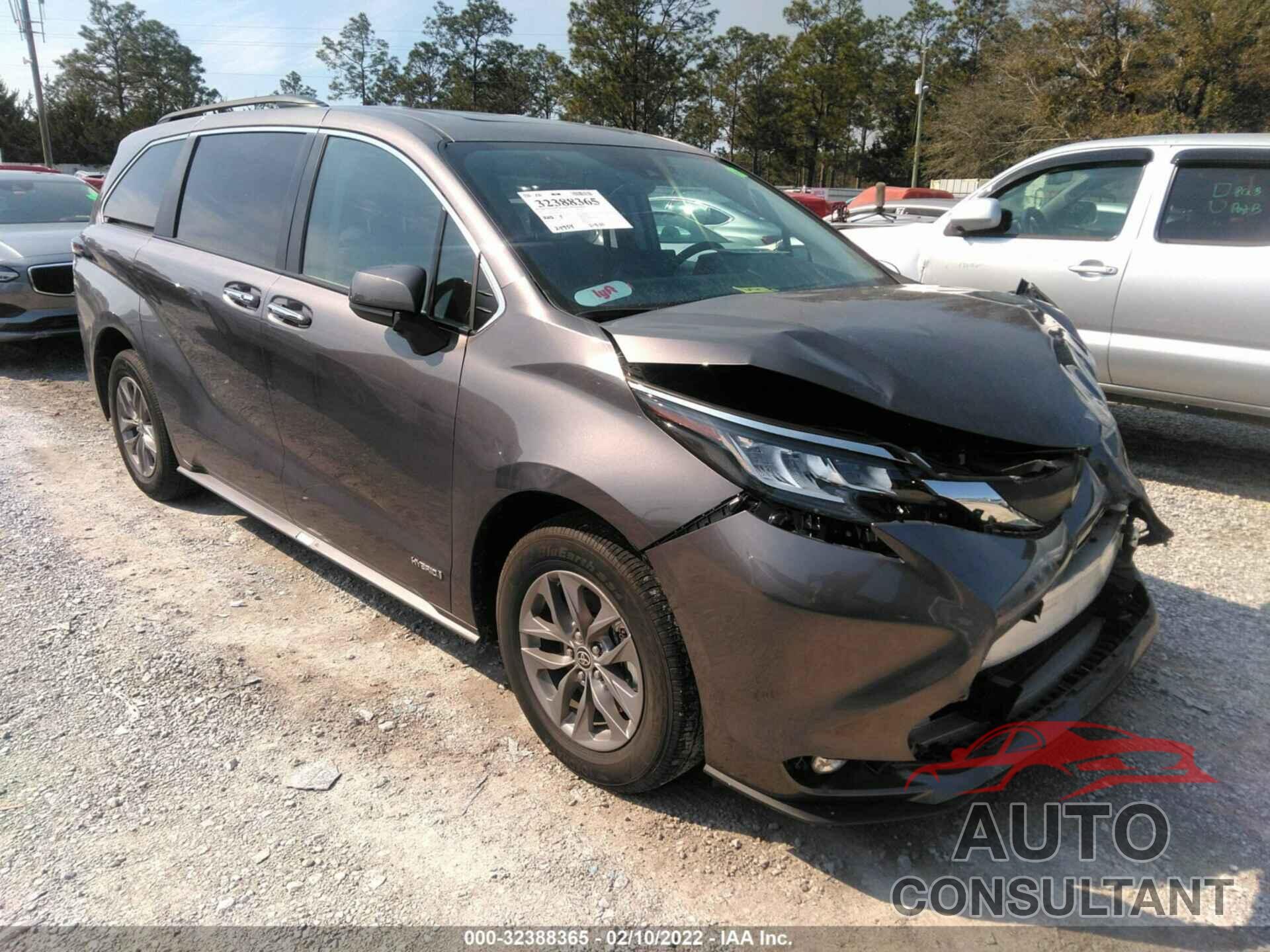 TOYOTA SIENNA 2021 - 5TDYRKEC0MS014216