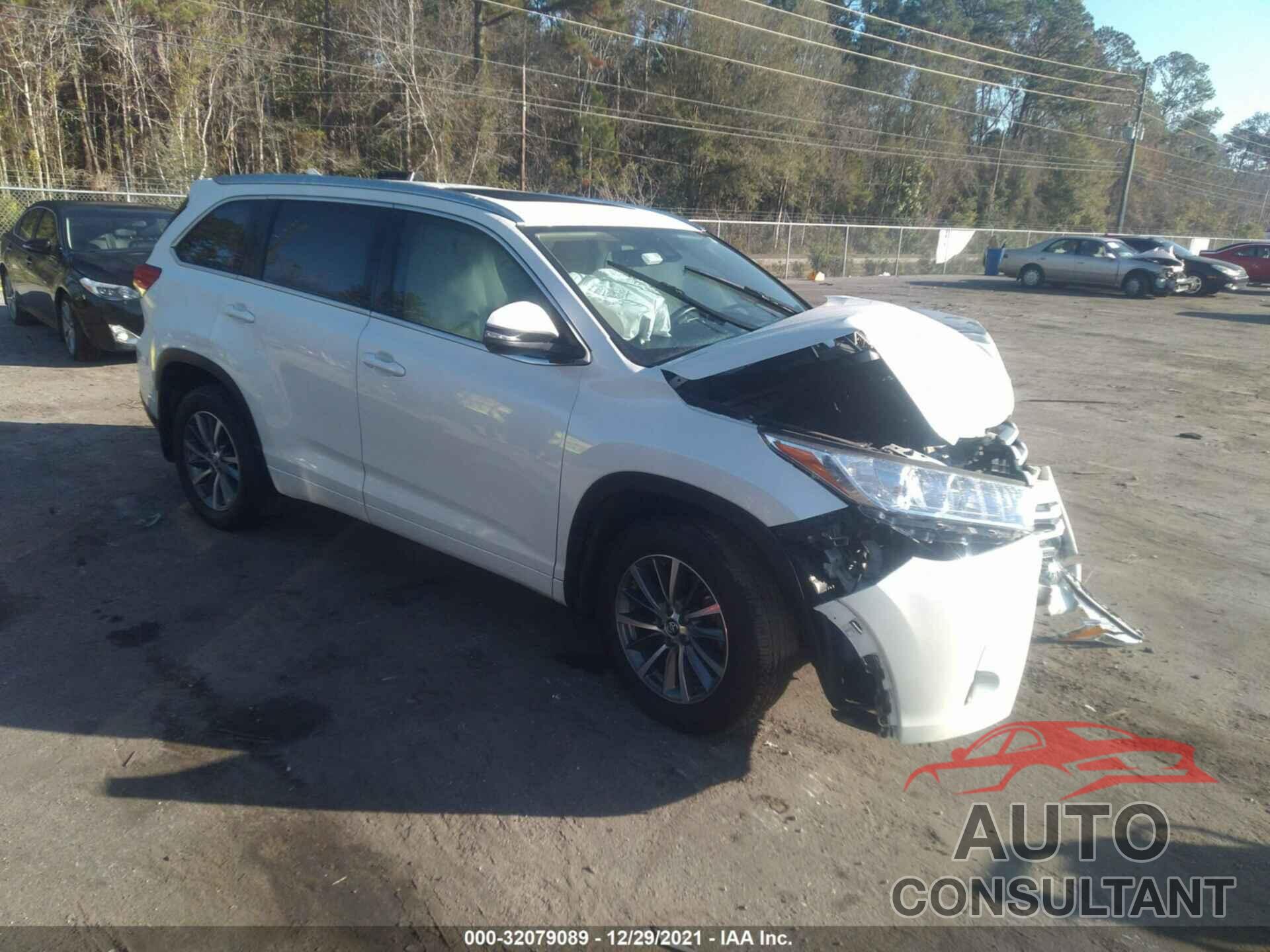 TOYOTA HIGHLANDER 2018 - 5TDJZRFH2JS559785