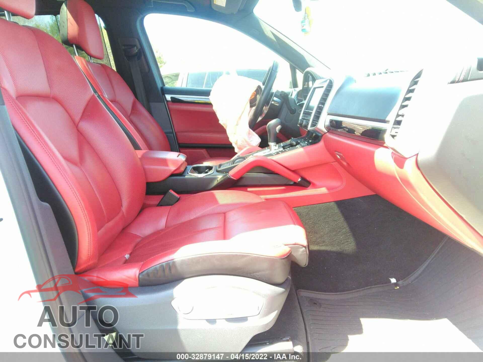 PORSCHE CAYENNE 2016 - WP1AB2A25GLA97066