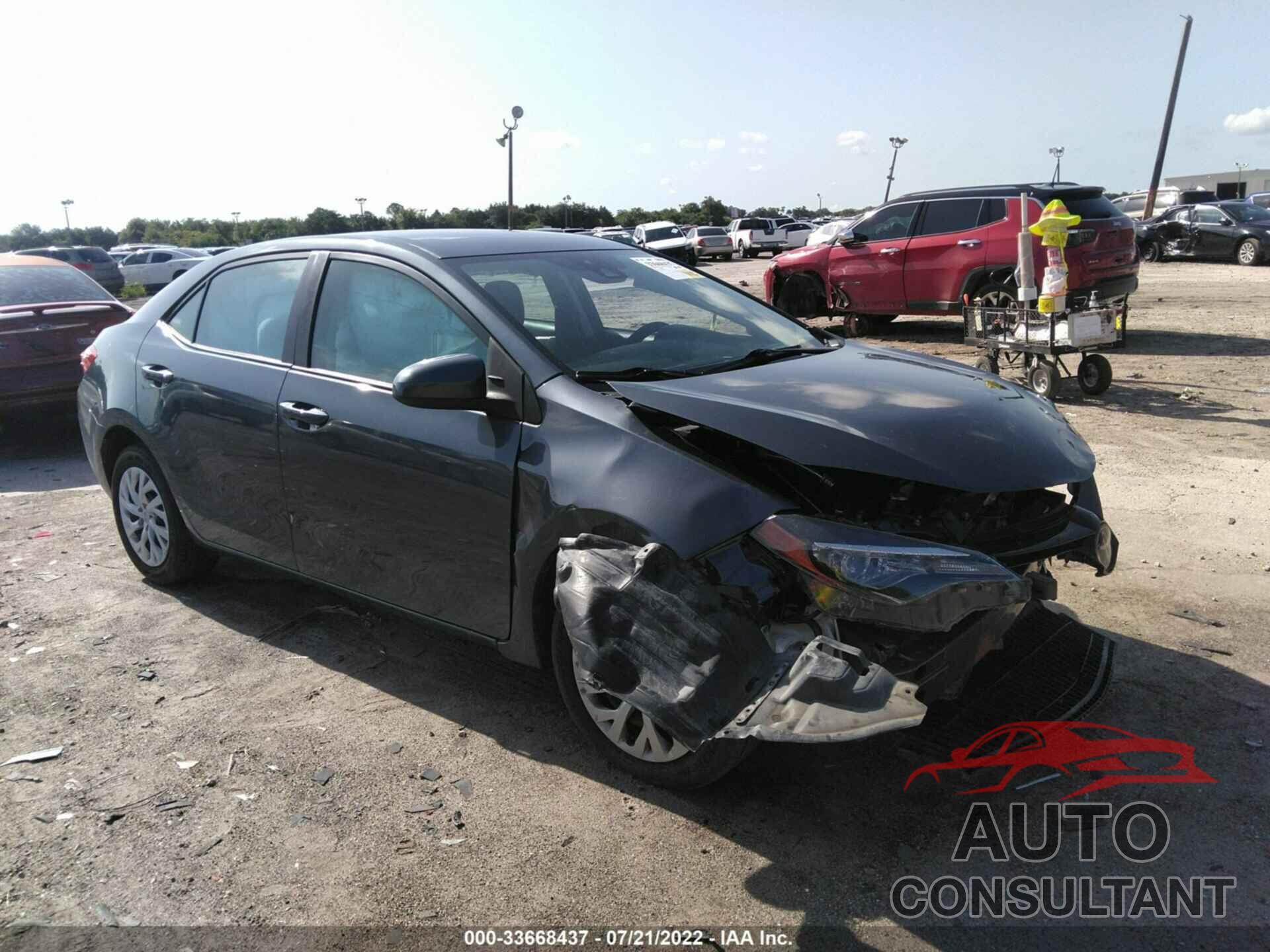 TOYOTA COROLLA 2018 - 5YFBURHE8JP786414