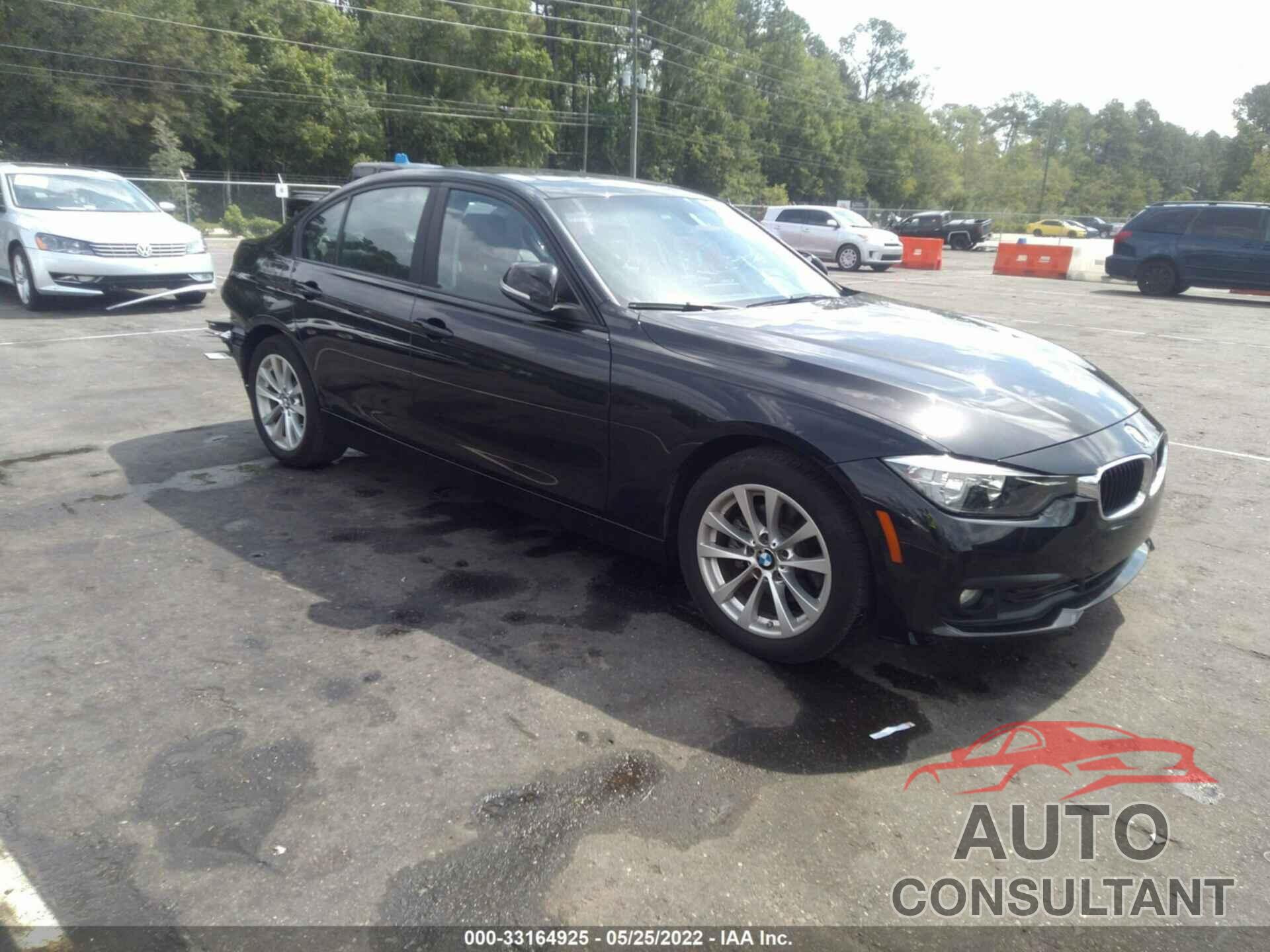 BMW 3 SERIES 2017 - WBA8E1G31HNU16158