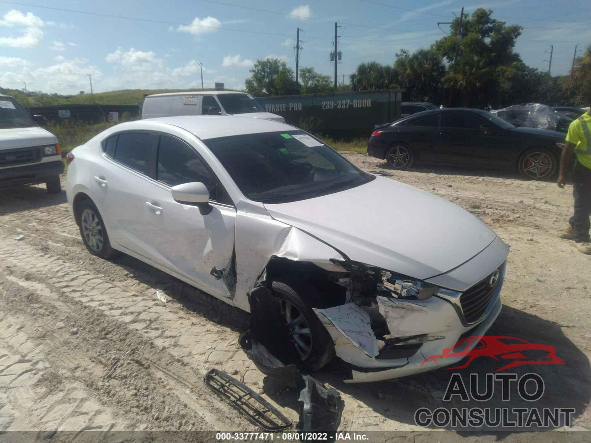 MAZDA MAZDA3 4-DOOR 2018 - 3MZBN1U7XJM226906