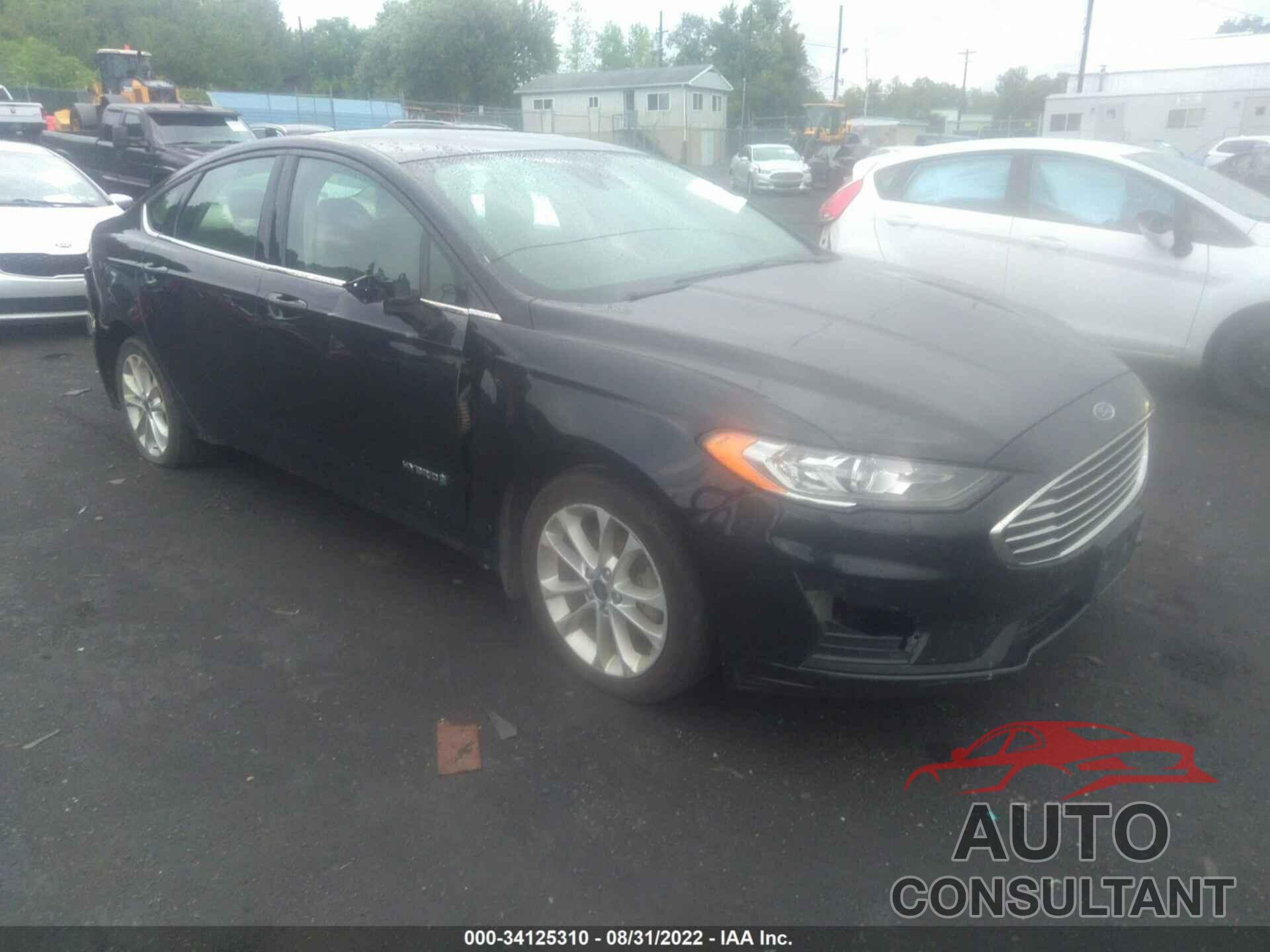 FORD FUSION HYBRID 2019 - 3FA6P0LU1KR226156