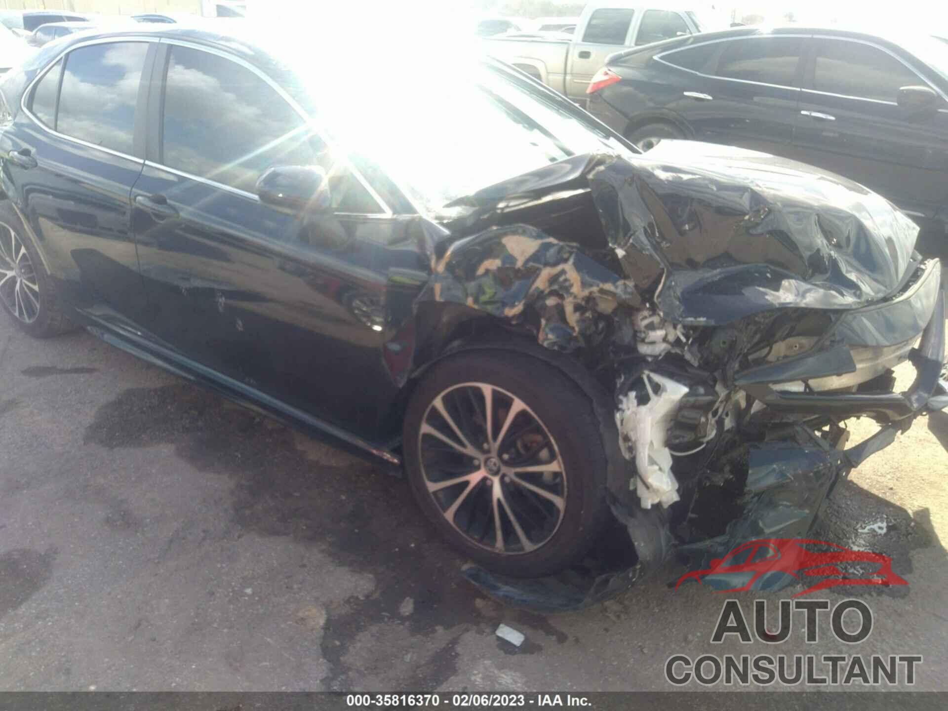 TOYOTA CAMRY 2019 - 4T1B11HK5KU803816