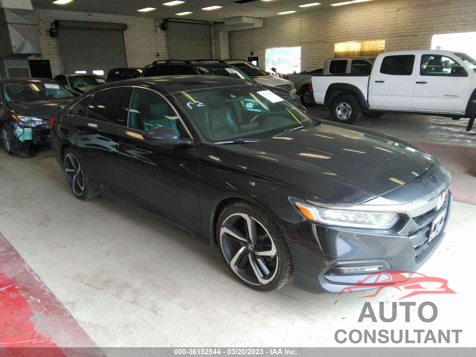 HONDA ACCORD SEDAN 2018 - 1HGCV1F37JA075717