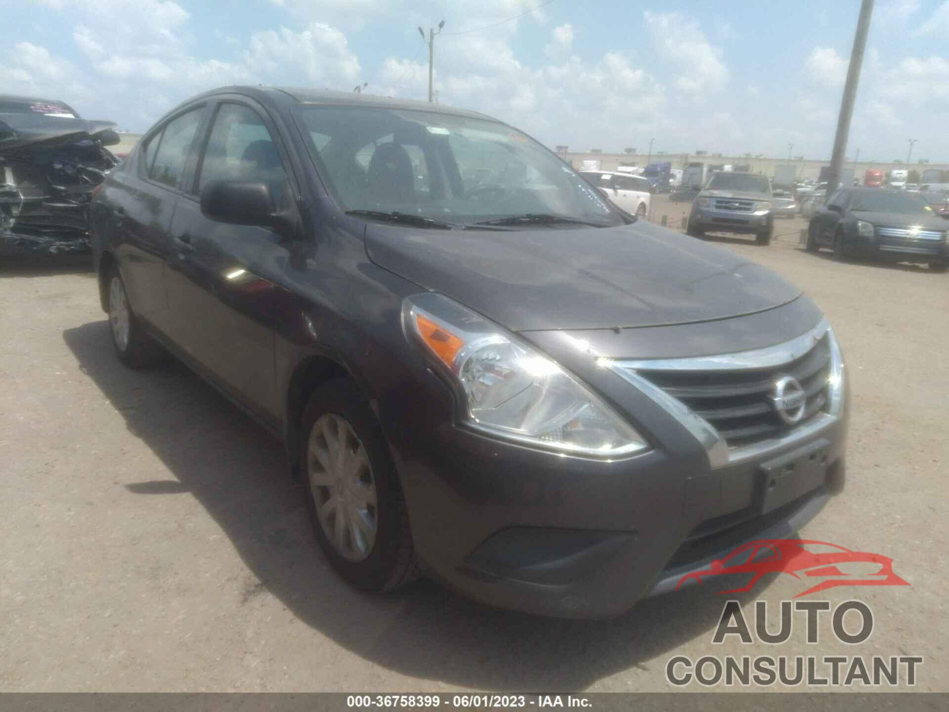 NISSAN VERSA 2015 - 3N1CN7AP8FL940581