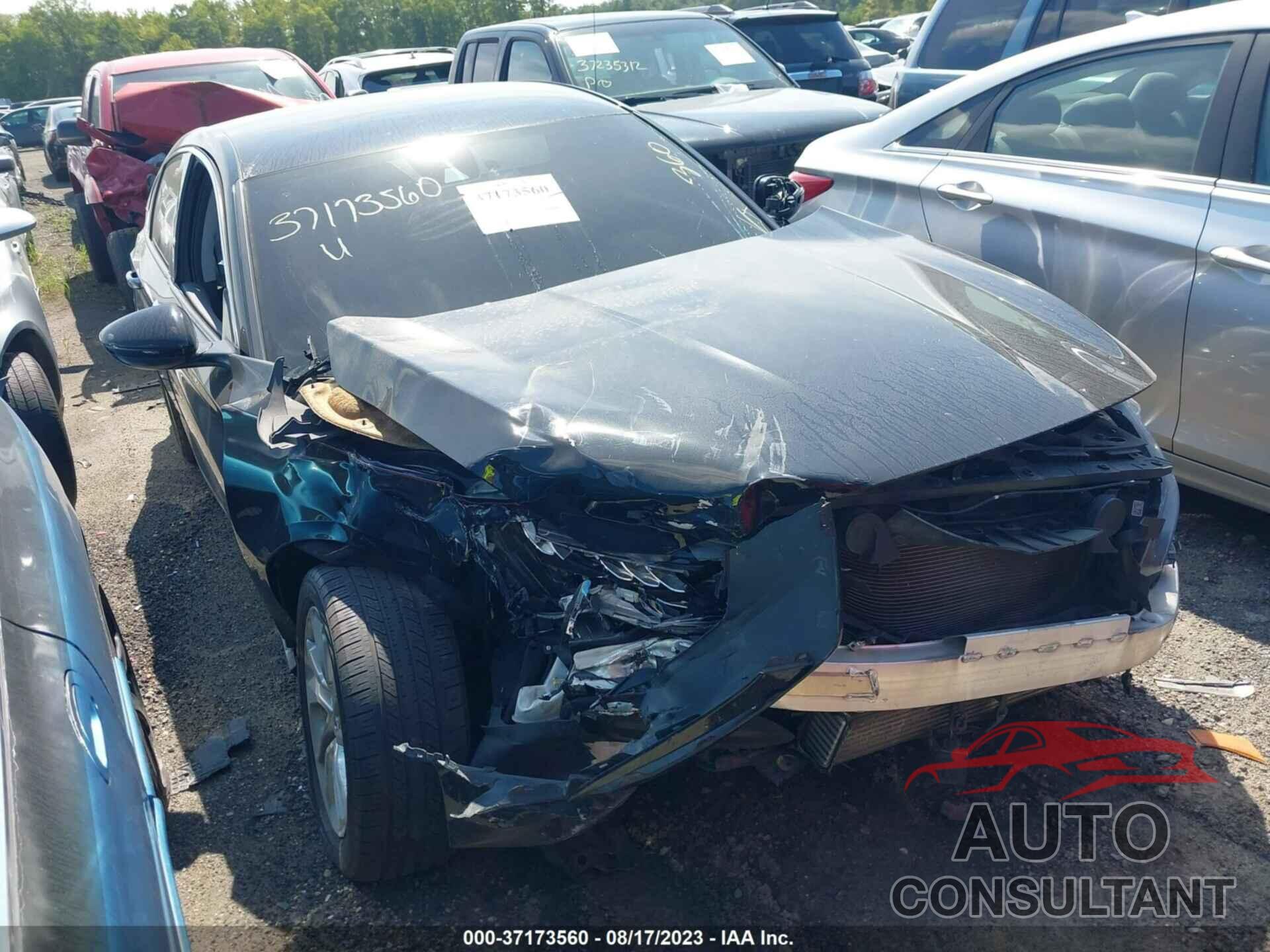 HONDA ACCORD 2018 - 1HGCV1F16JA066747