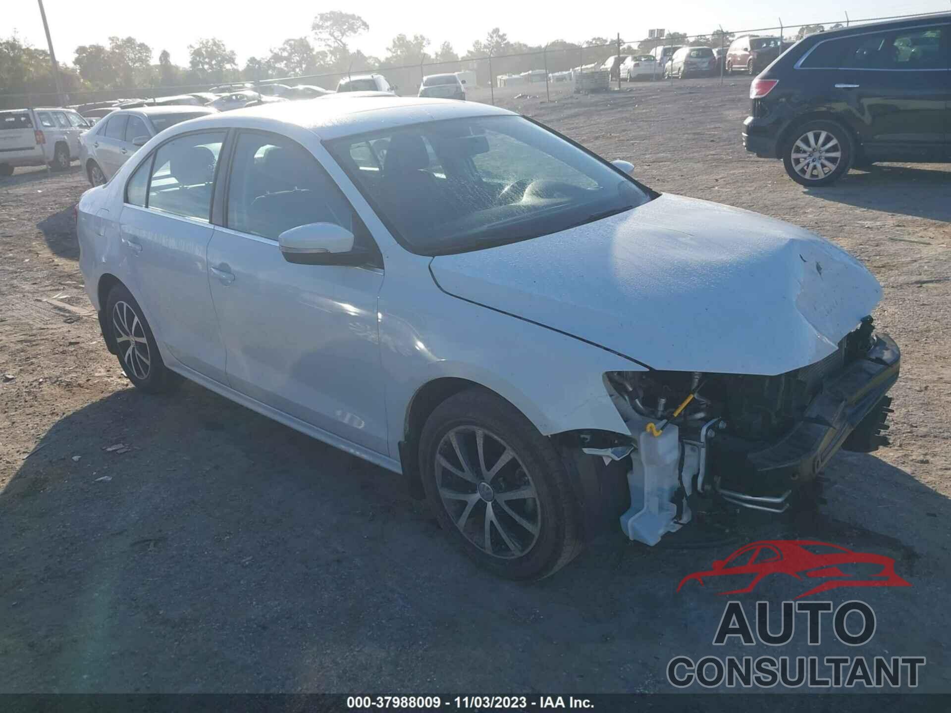 VOLKSWAGEN JETTA 2018 - 3VWDB7AJXJM259845