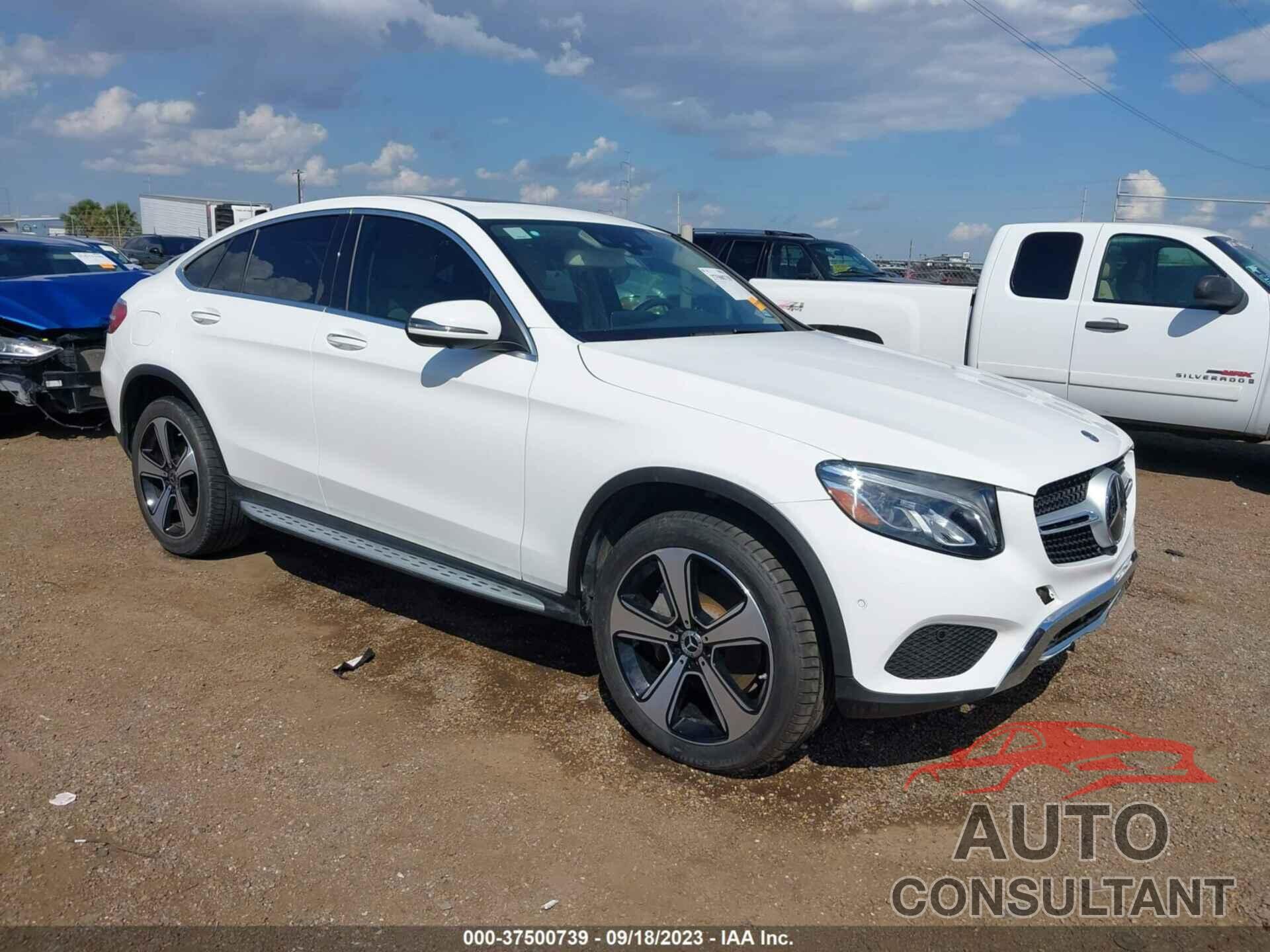 MERCEDES-BENZ GLC 300 COUPE 2019 - WDC0J4KB0KF599270