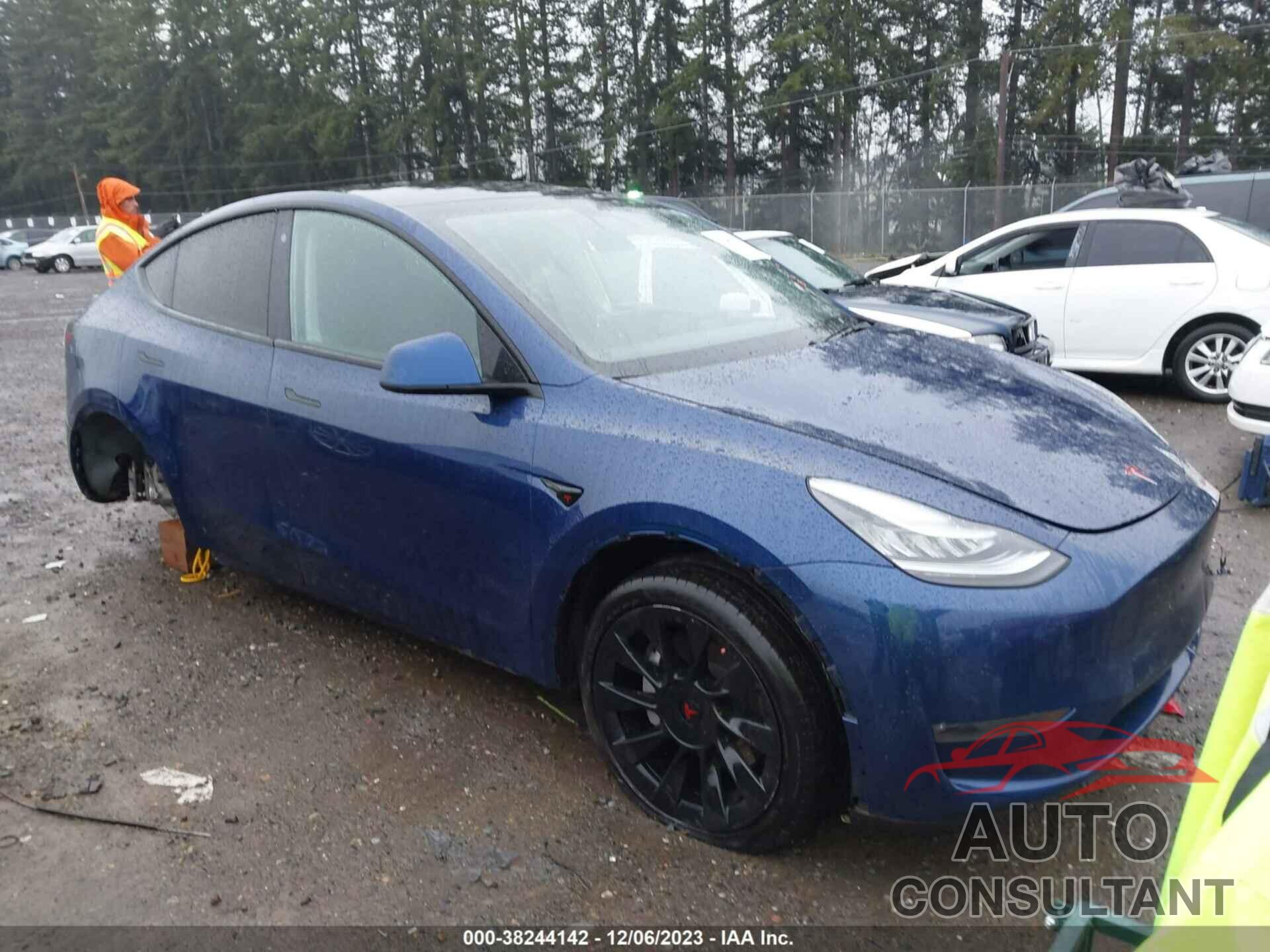 TESLA MODEL Y 2020 - 5YJYGDEE4LF022275