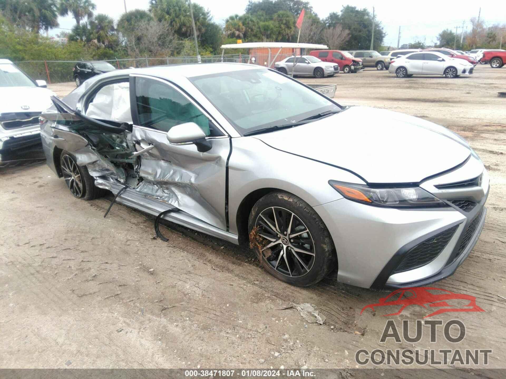 TOYOTA CAMRY 2024 - 4T1T11AK7RU851651